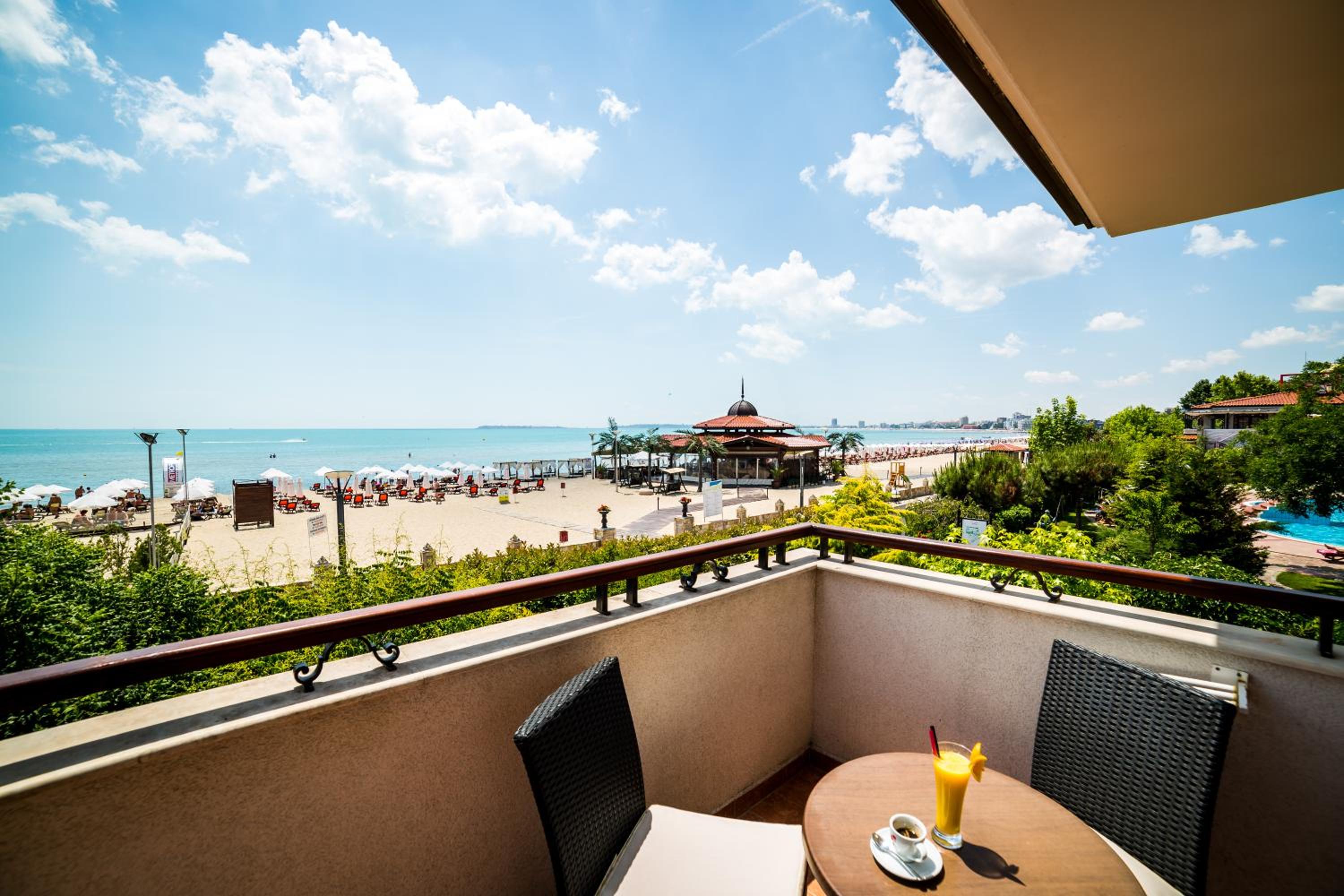 Helena VIP Villas and Suites - Half Board