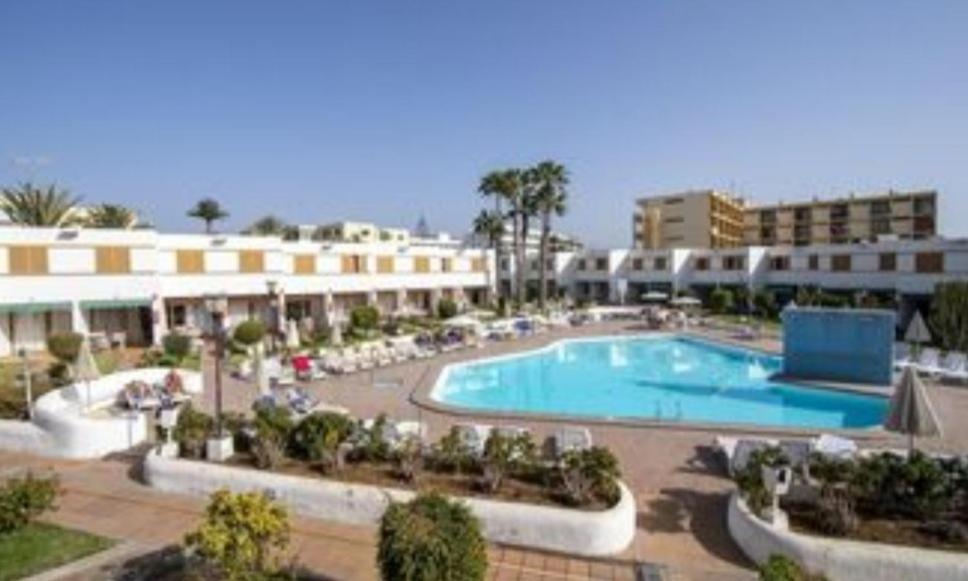 Barber Las Brisas view 3