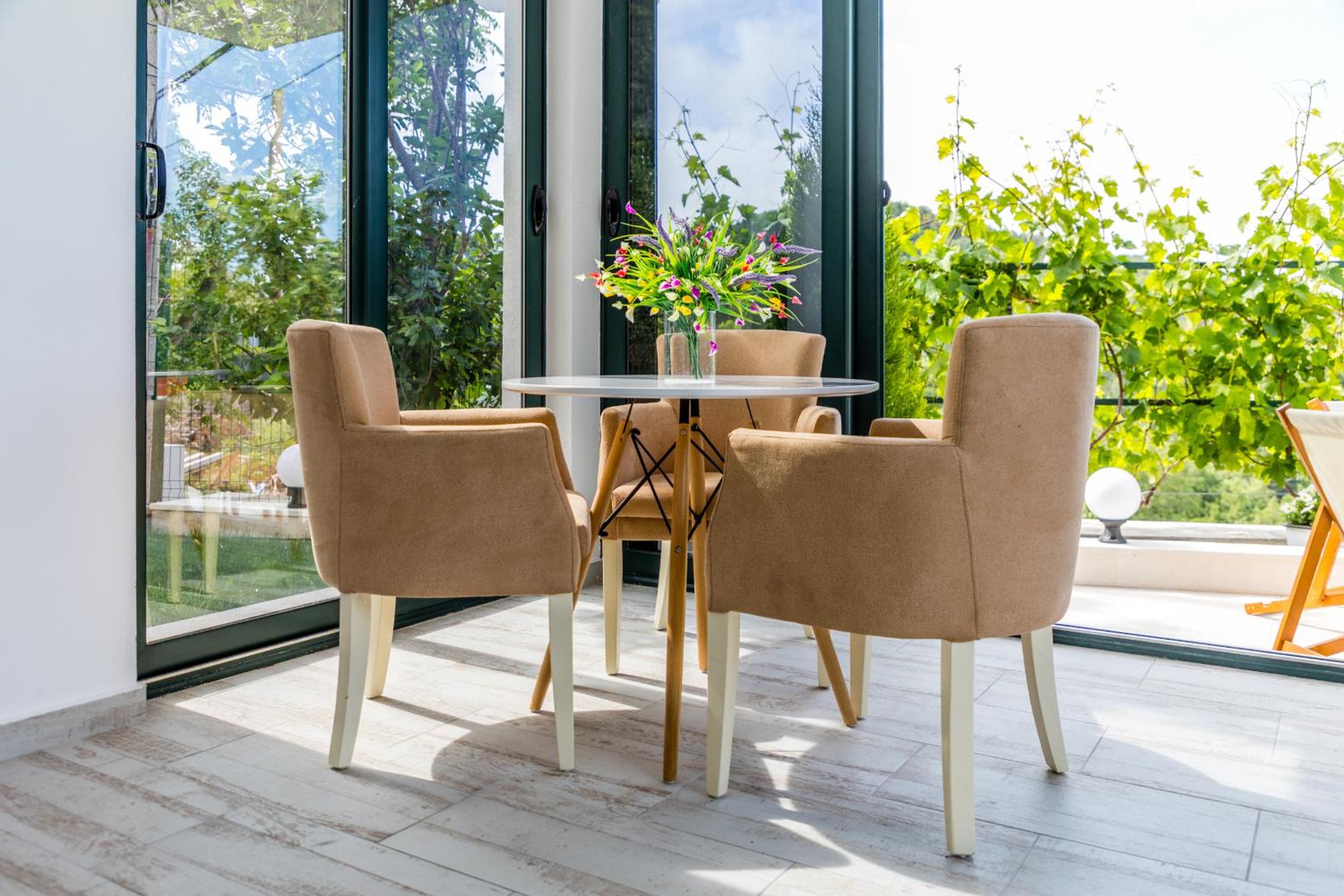 Hotel Alt Braic Villa - Image 1