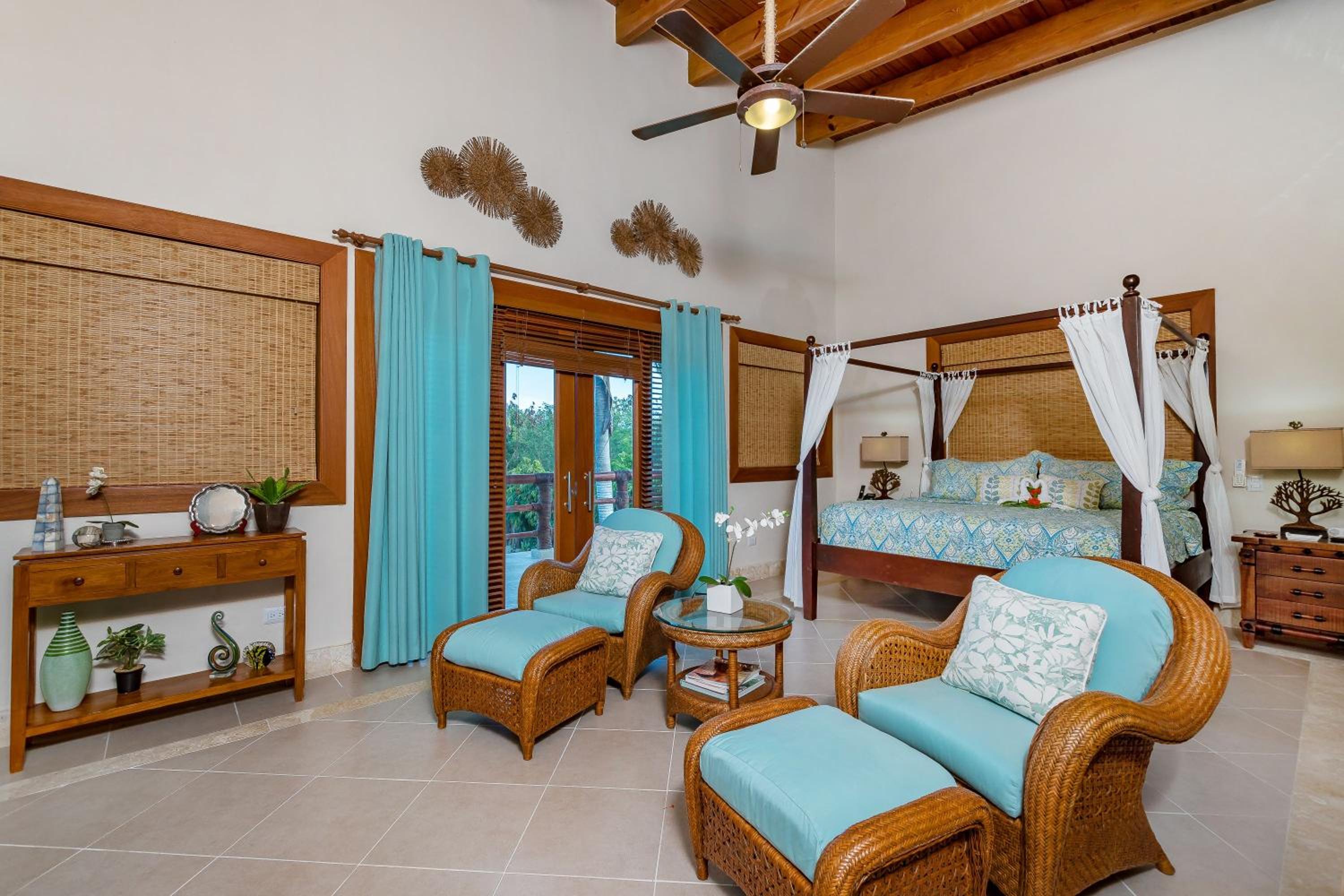 Private Villa with Incredible Pool, maid, jacuzzi - Cap Cana Resort view 4