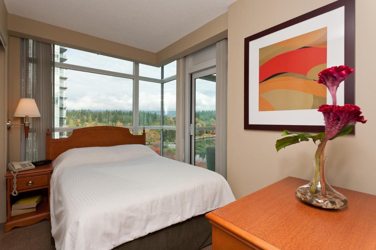 Lord Stanley Suites On The Park-4