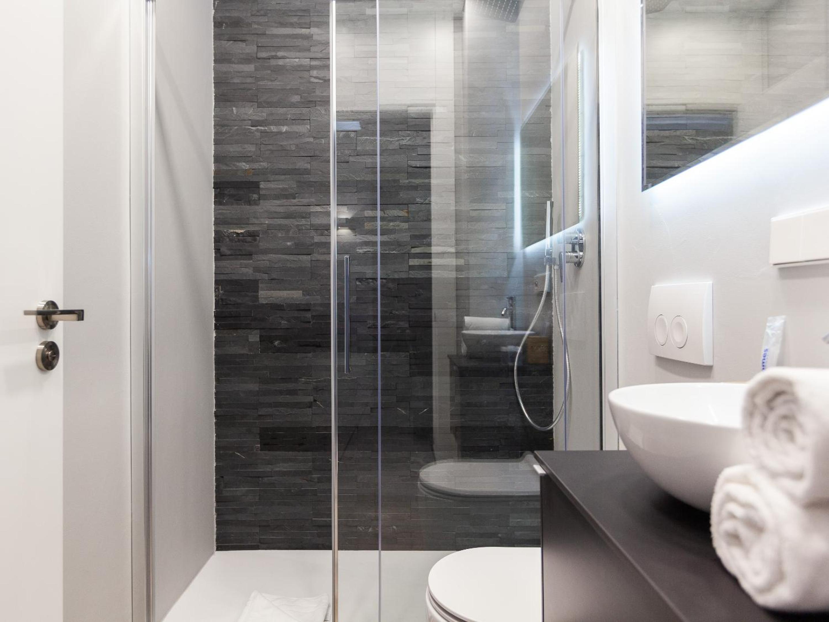 easyhomes-City Centre Suites