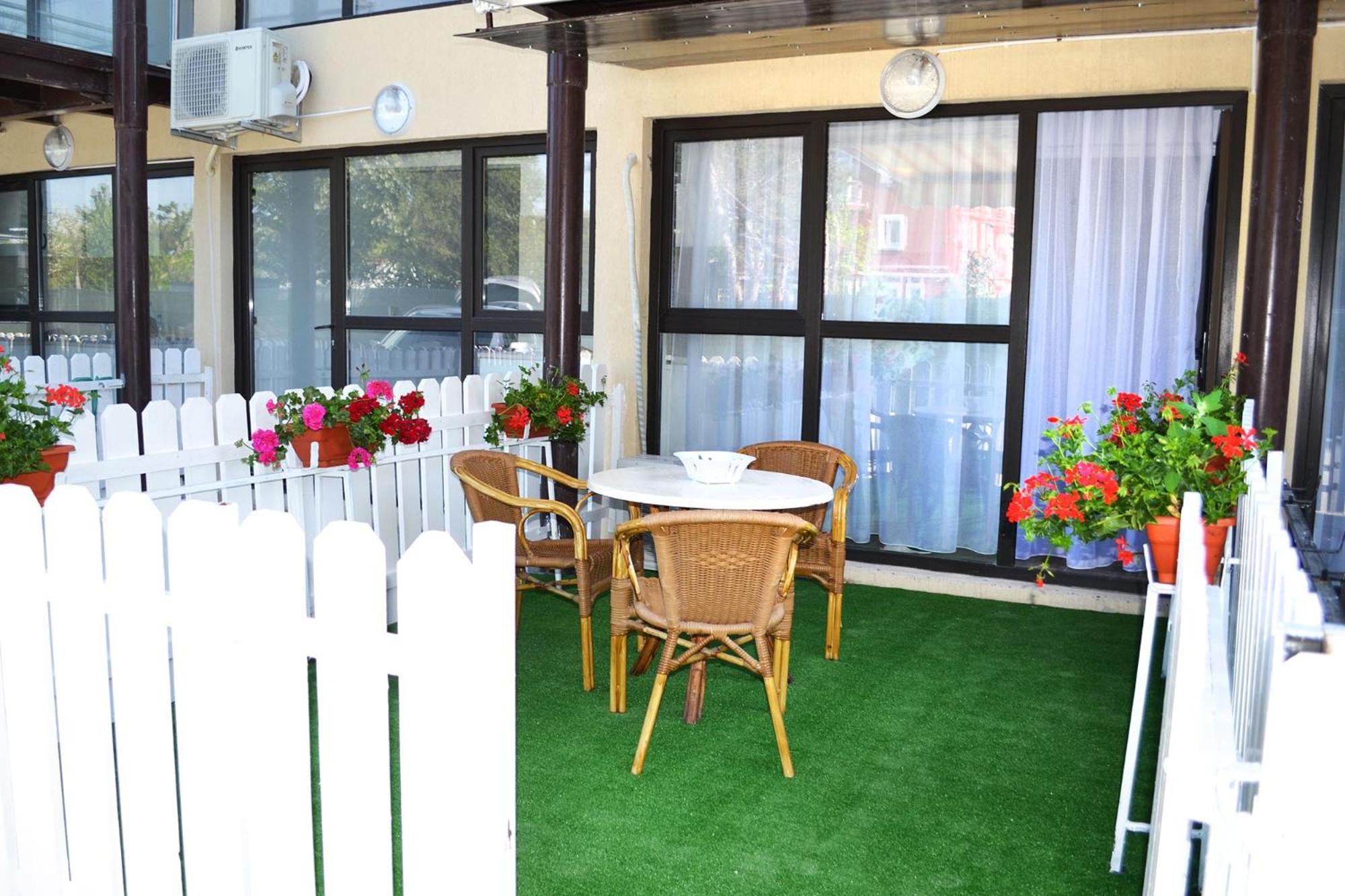 Stile CAPRI Studio cu terasă ALFA Saturn view 2
