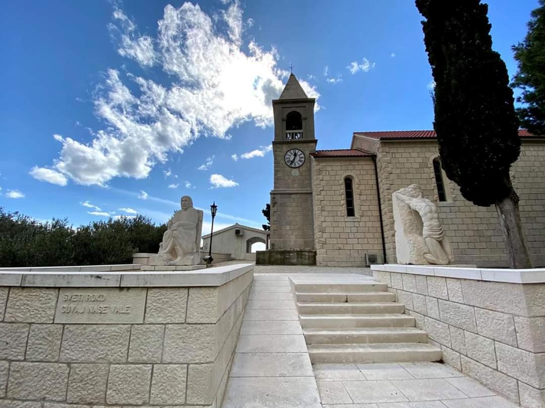 Photo 31