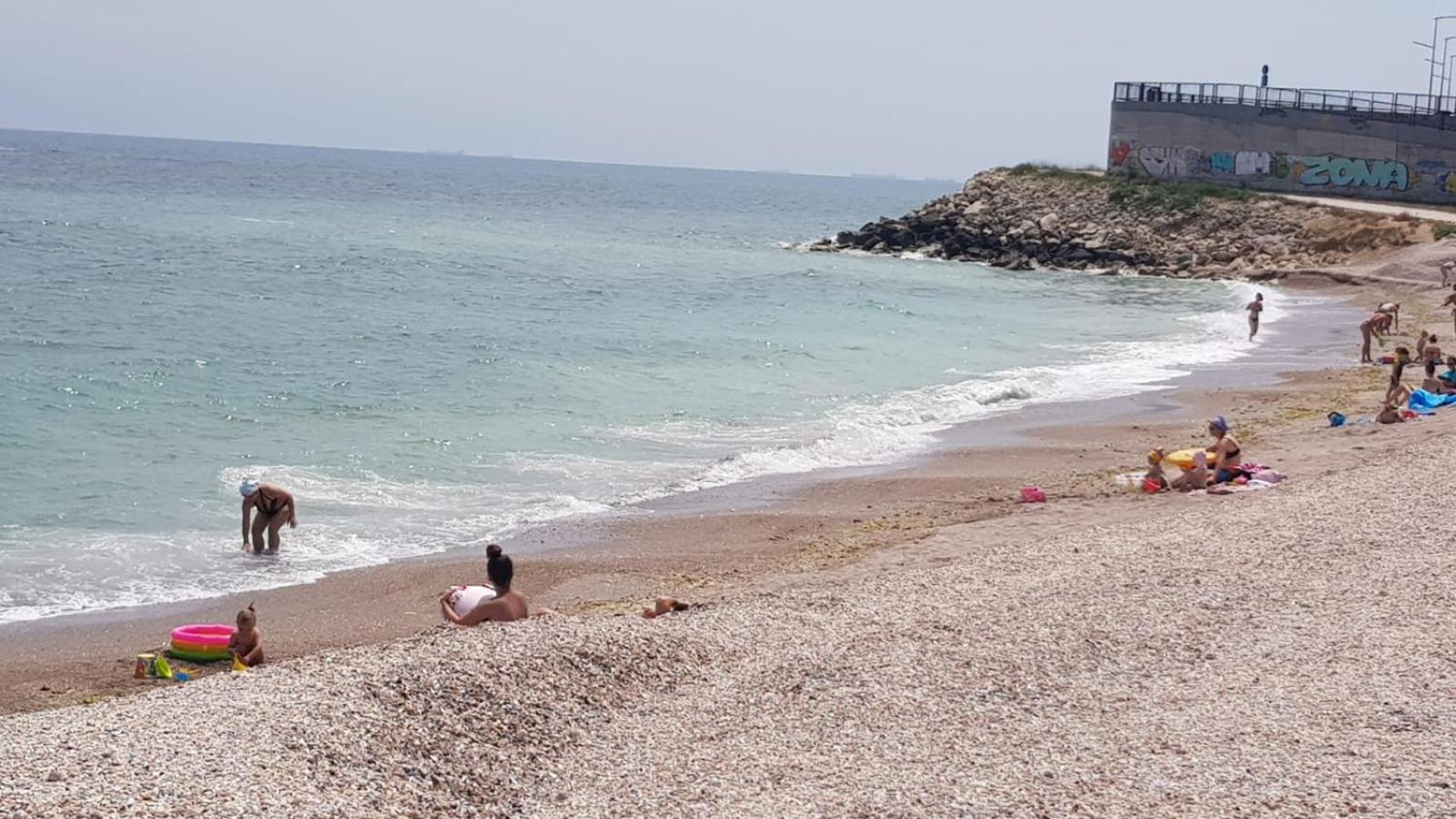 Seawave Beach