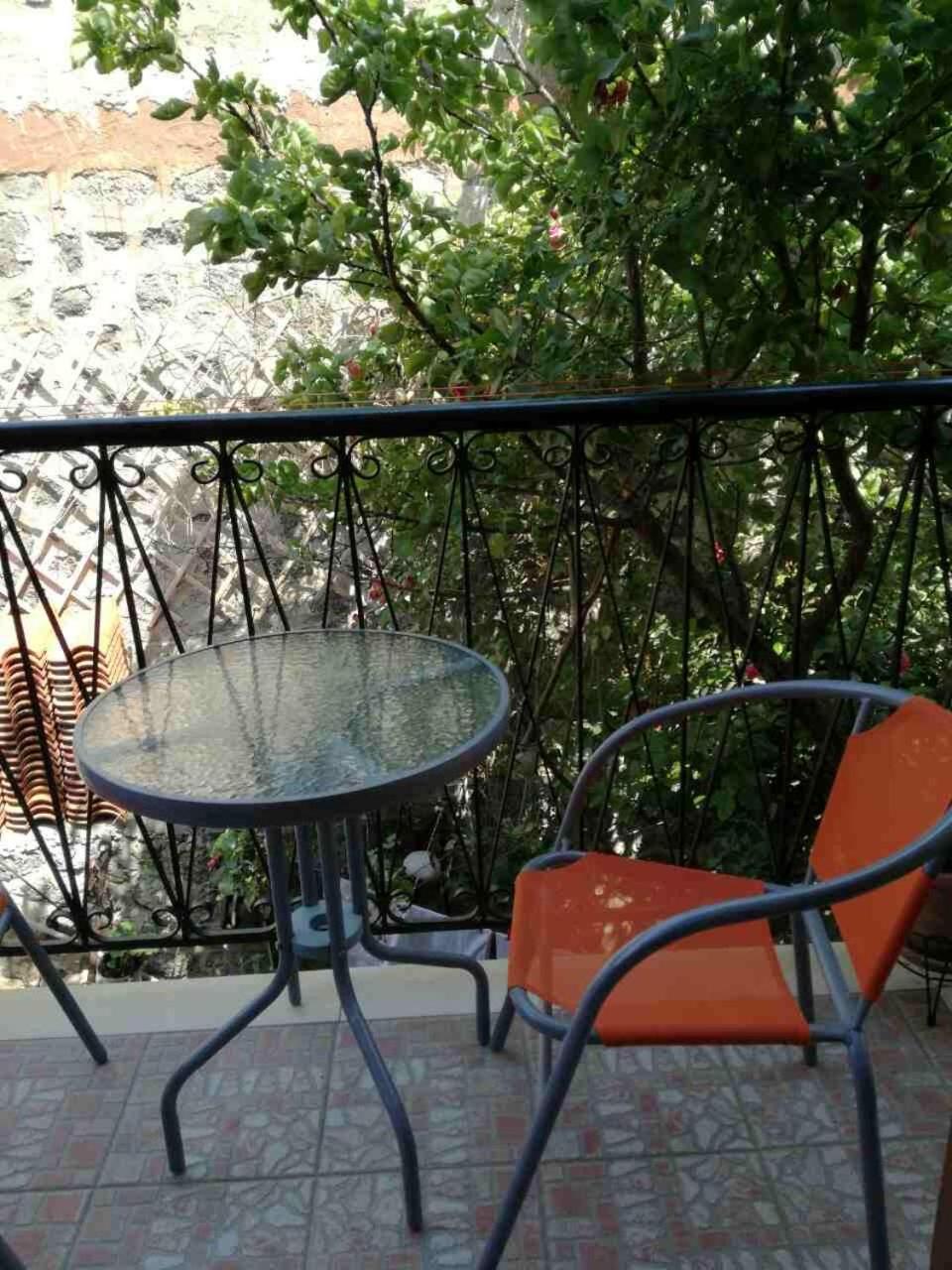 ΜΑΧΗ Ενοικιαζόμενα δωμάτια