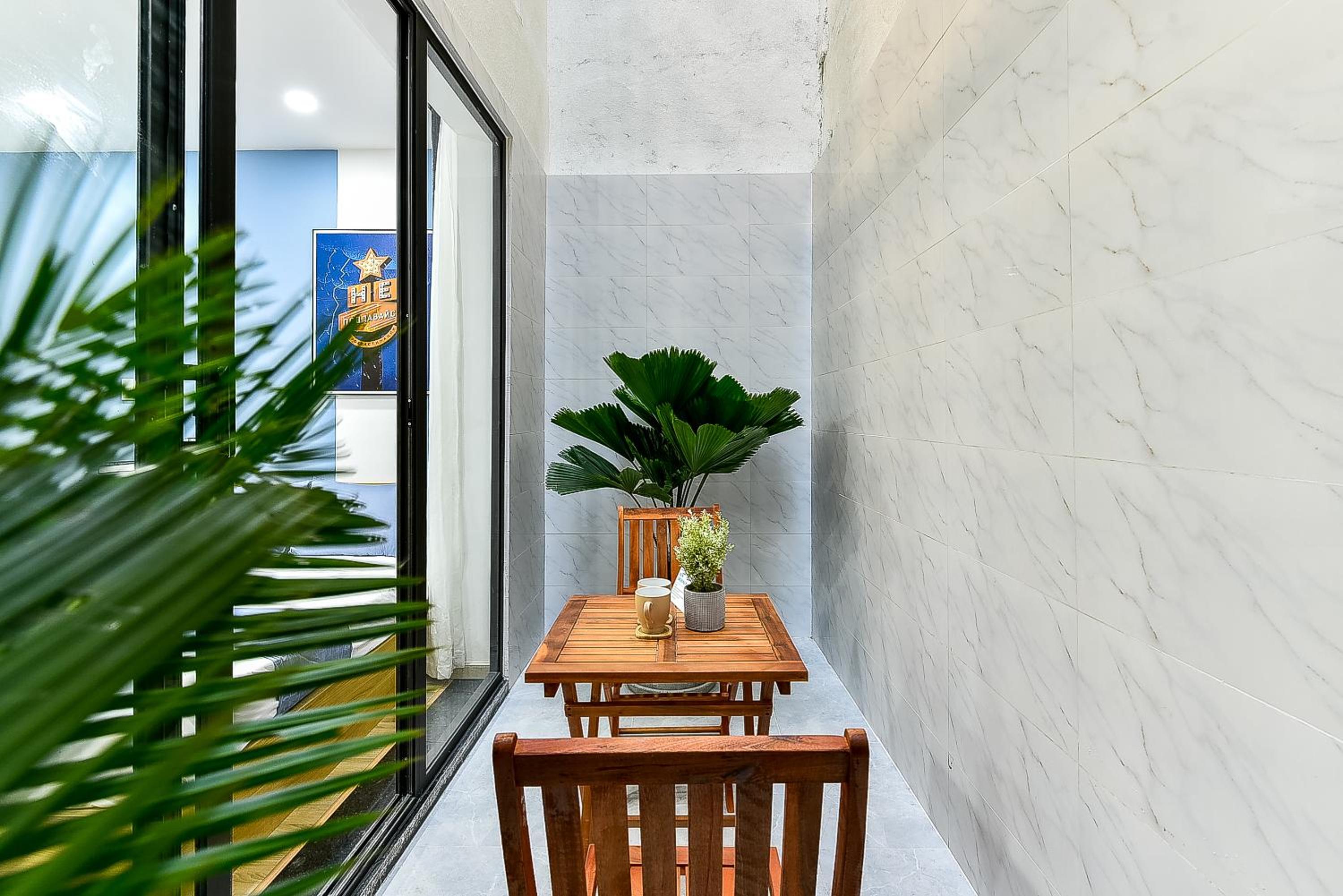 Cozrum Homes Ambera House