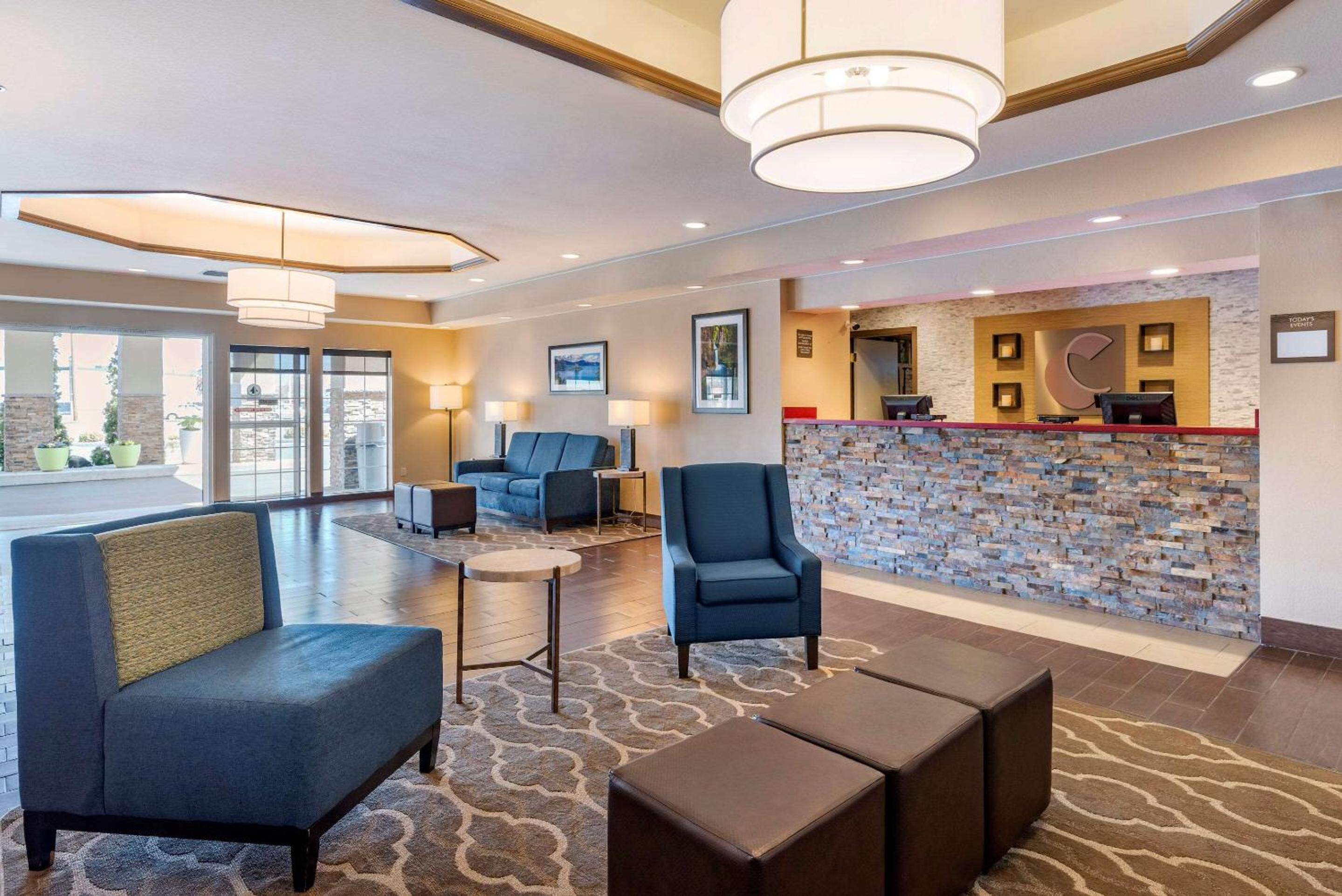 Klamath Falls Vacations - Comfort Inn  Suites - Property Image 20