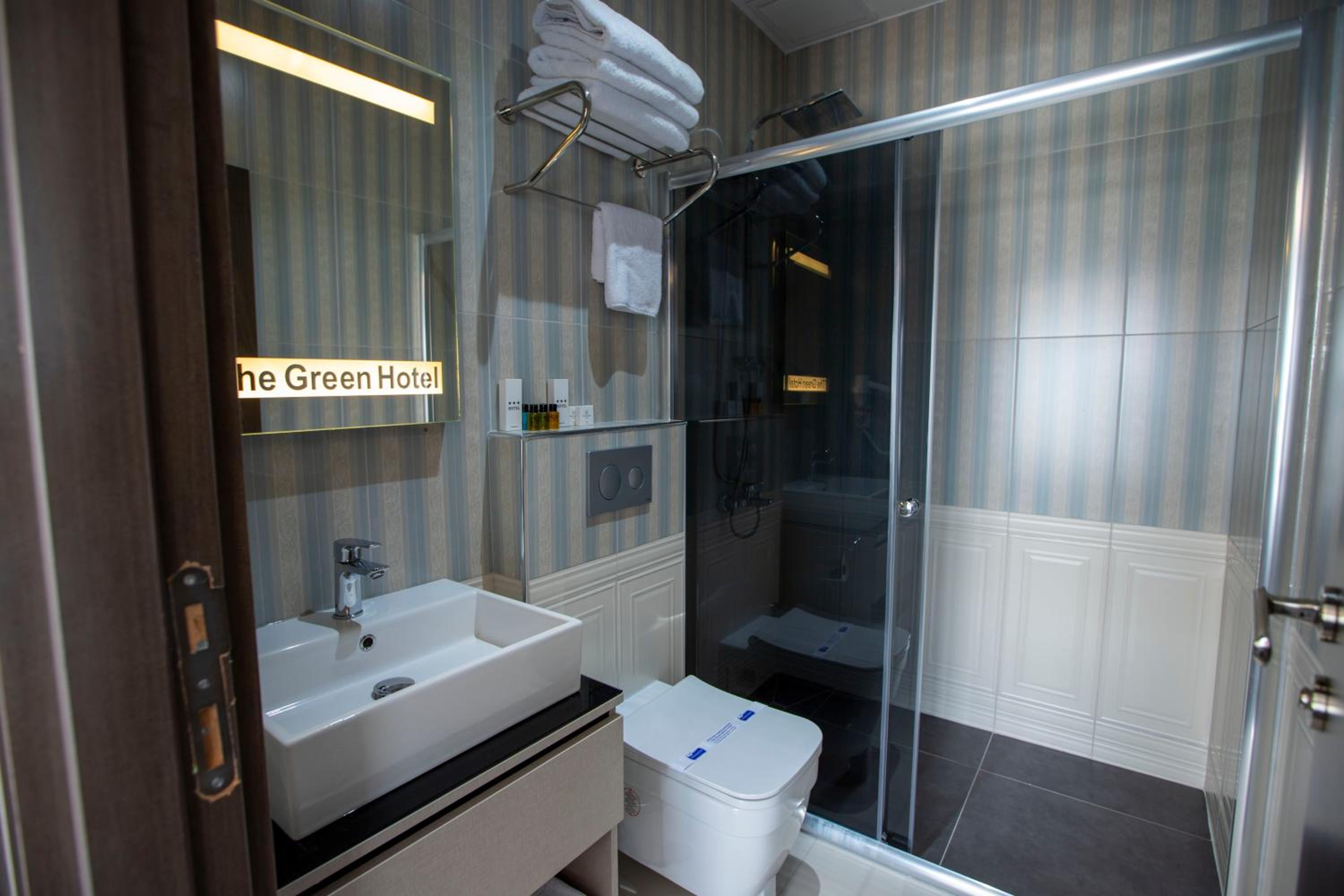 THE GREEN HOTEL - Image 52