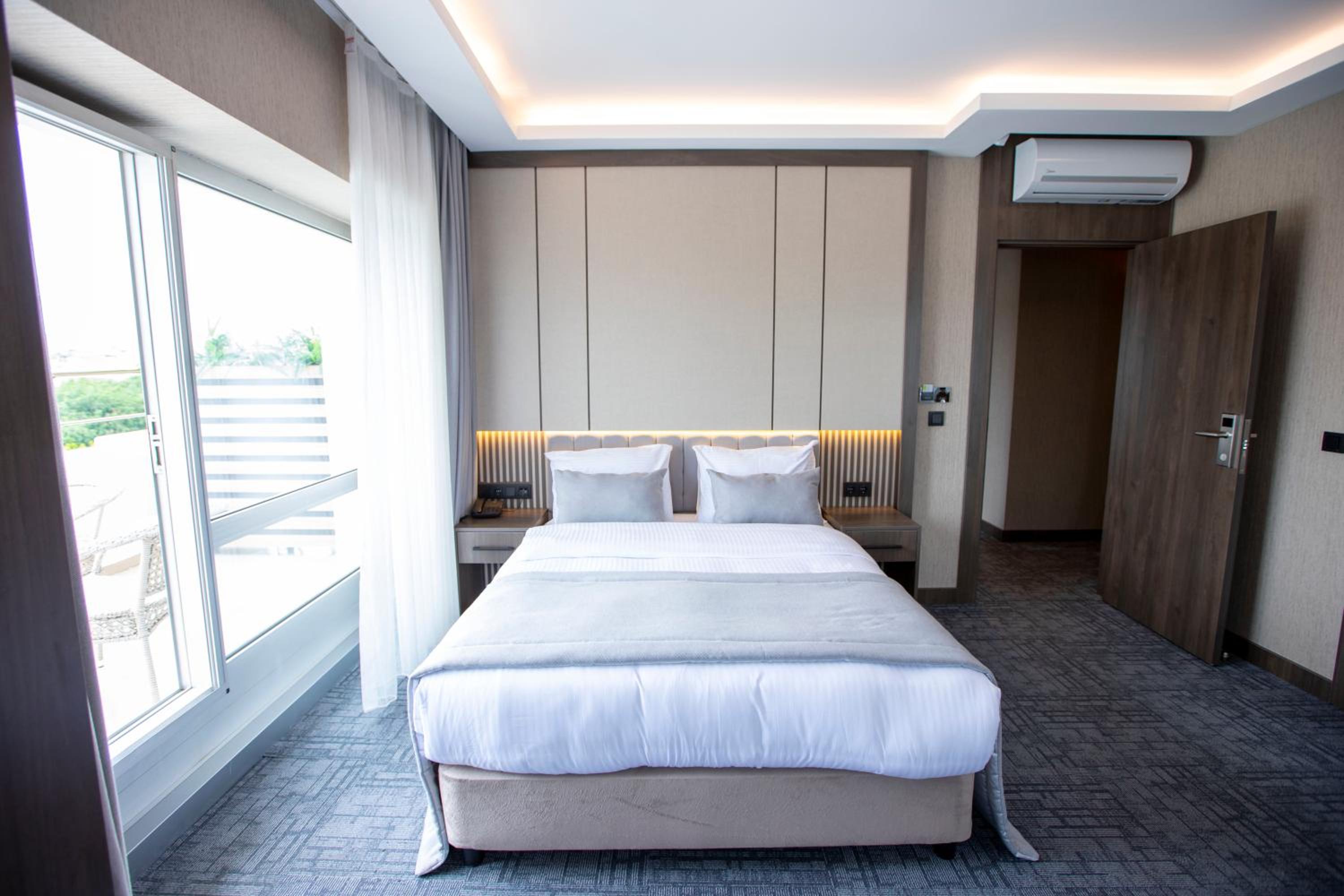 THE GREEN HOTEL - Image 60