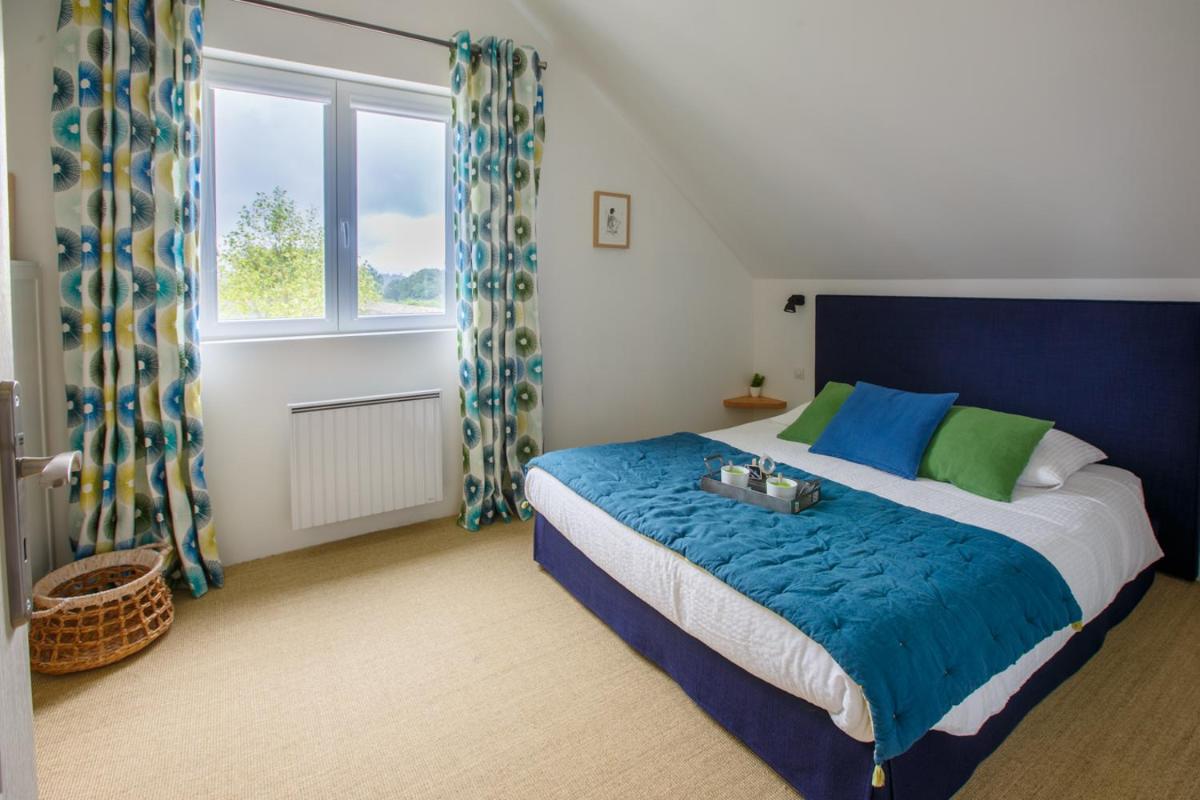 LE CLOS POULAIN Chambres d'Hôtes de charme au calme proche Bayeux et Gîtes cosy pour 2