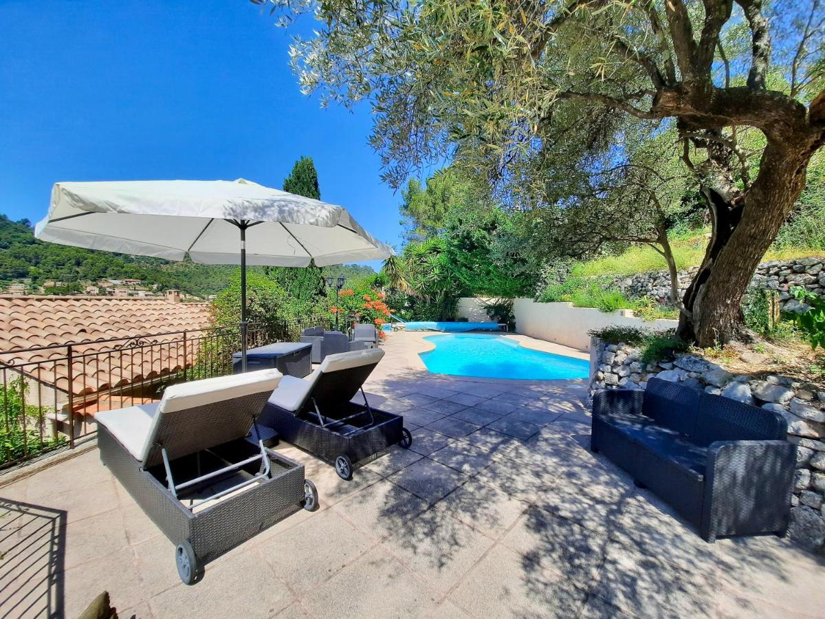 Villa "Les Restanques" view 2