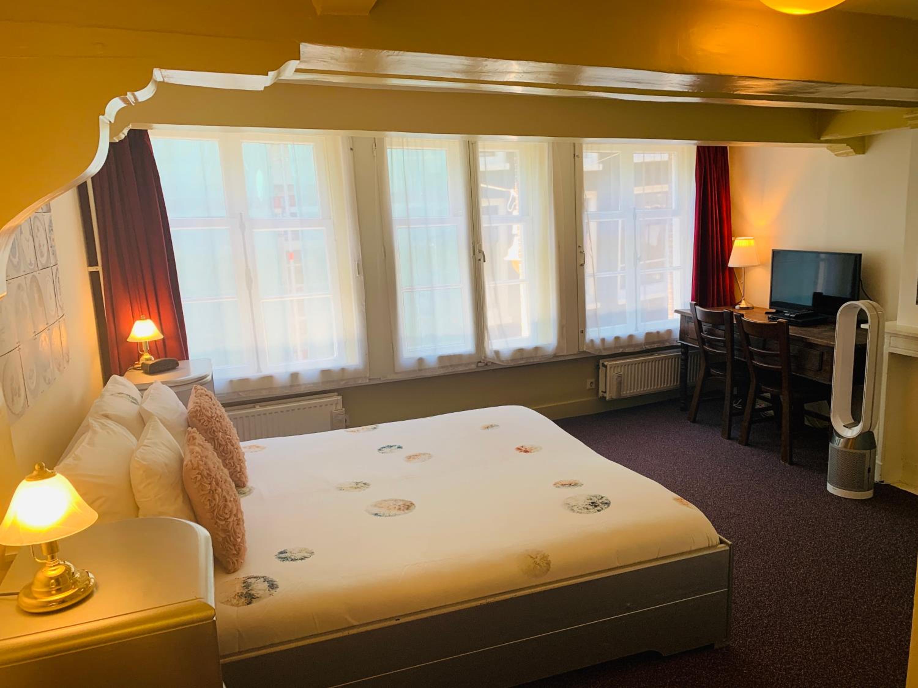 Amsterdam Central Guest House