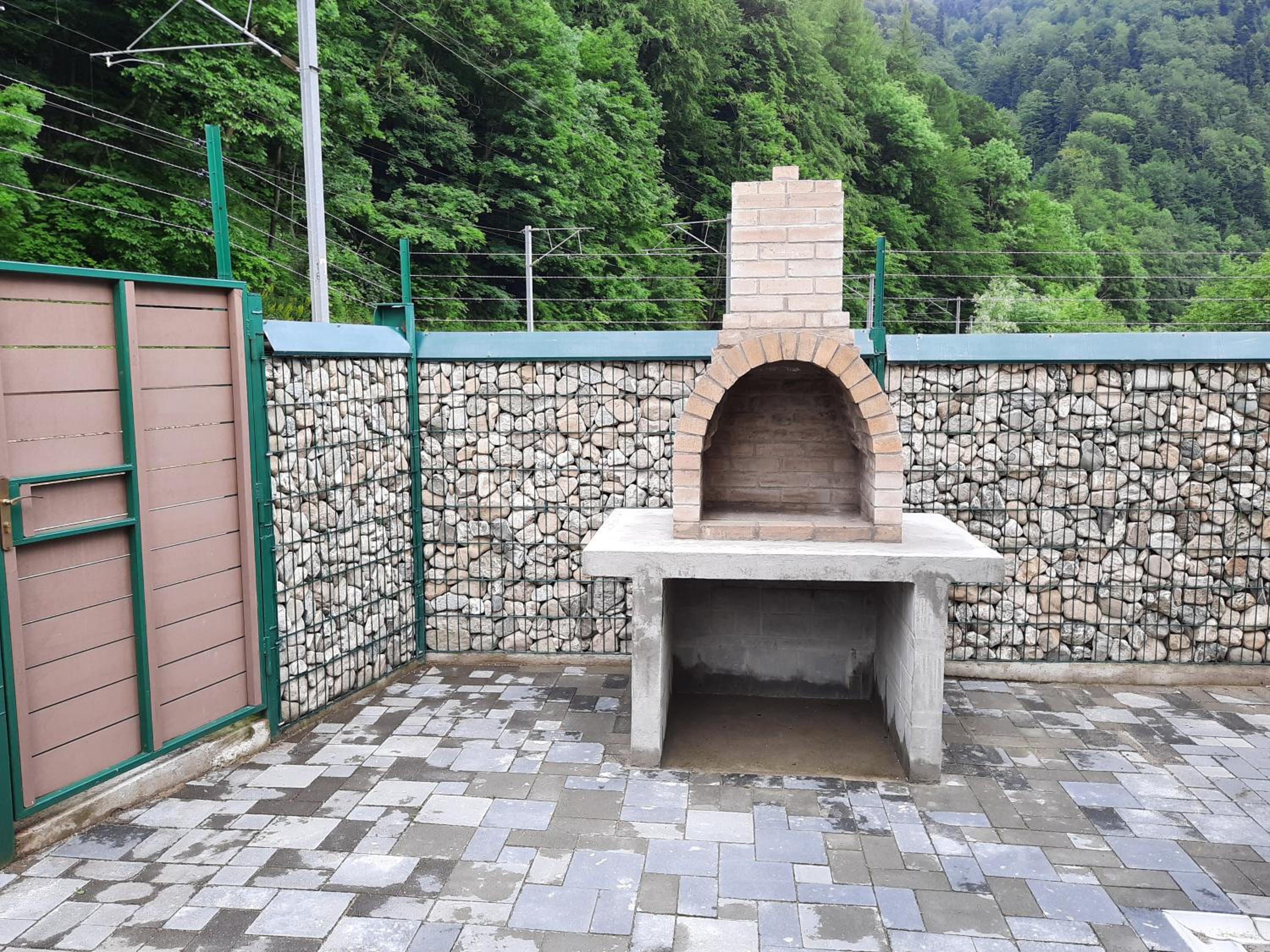 Photo 12
