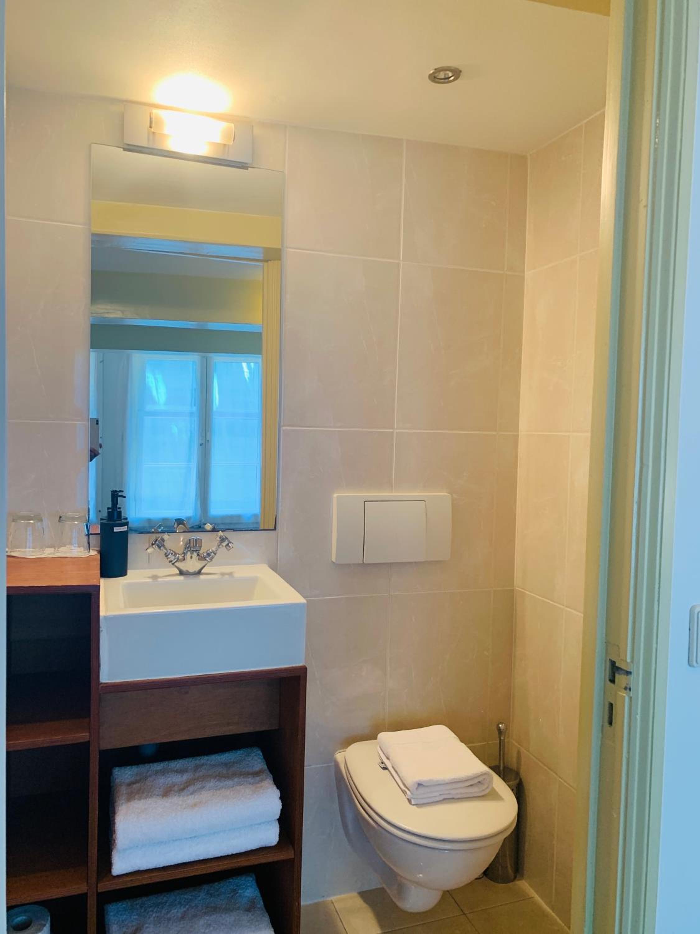 Amsterdam Central Guest House