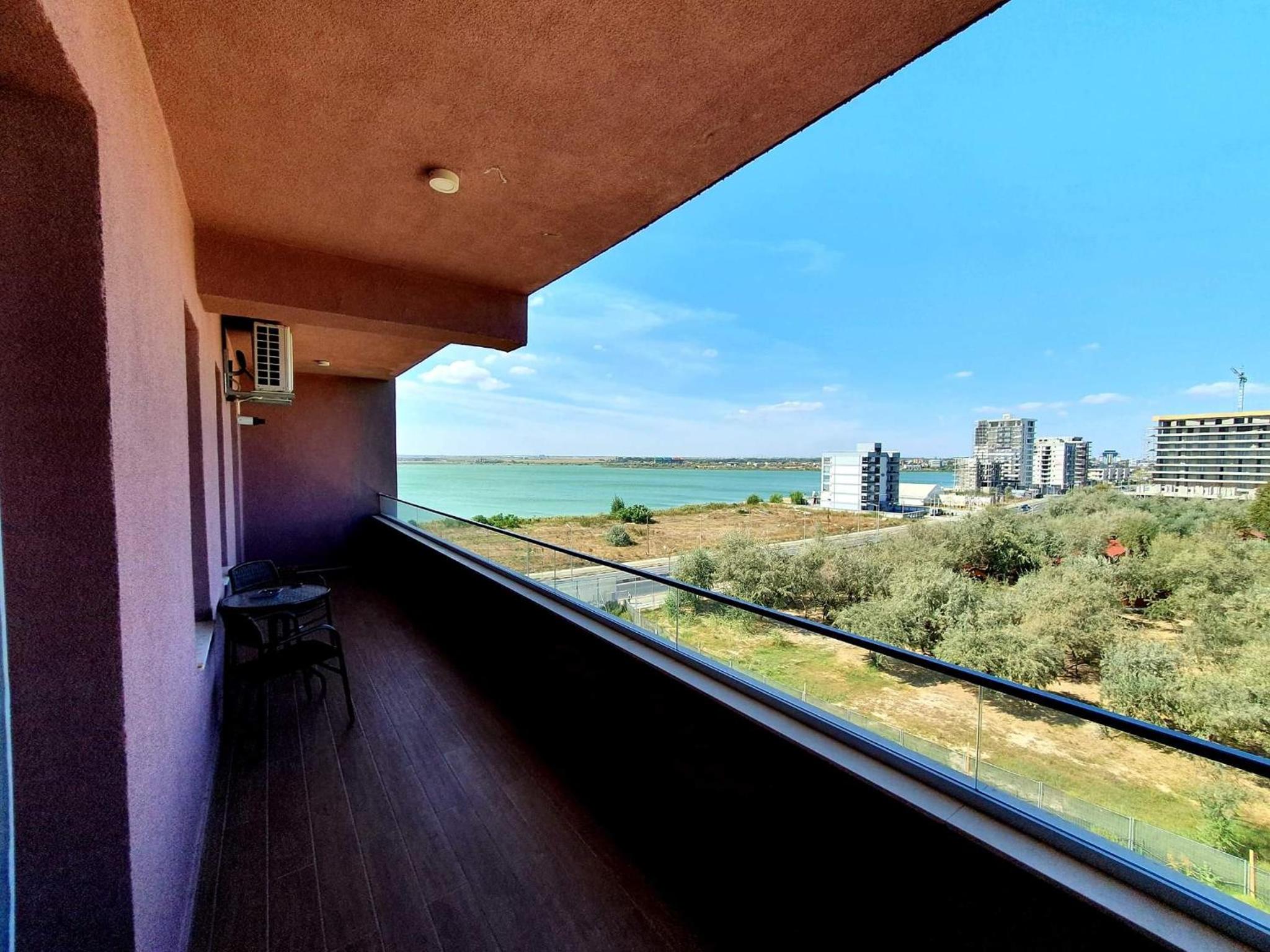 Apartament Criss Lotus view 3