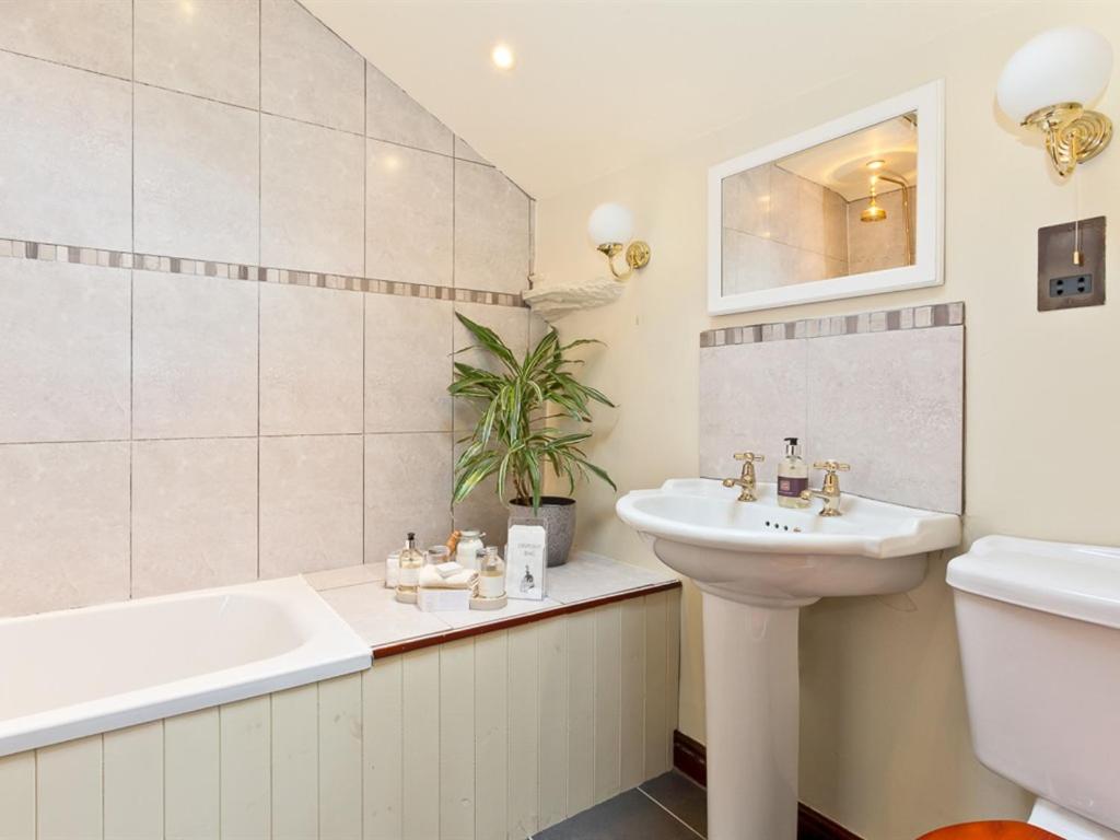 Waterwheel Guesthouse