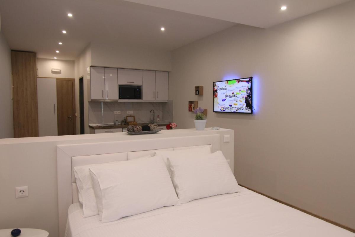 Lakones Deluxe Suites view 5