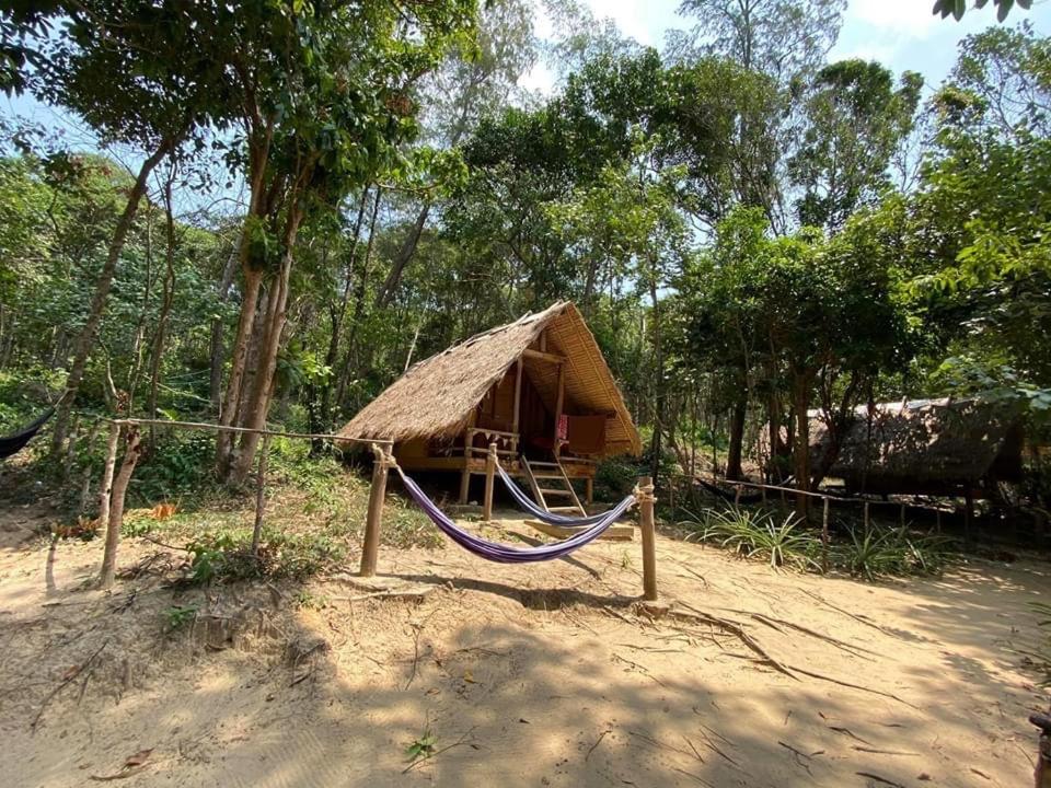 Robinson Bungalows