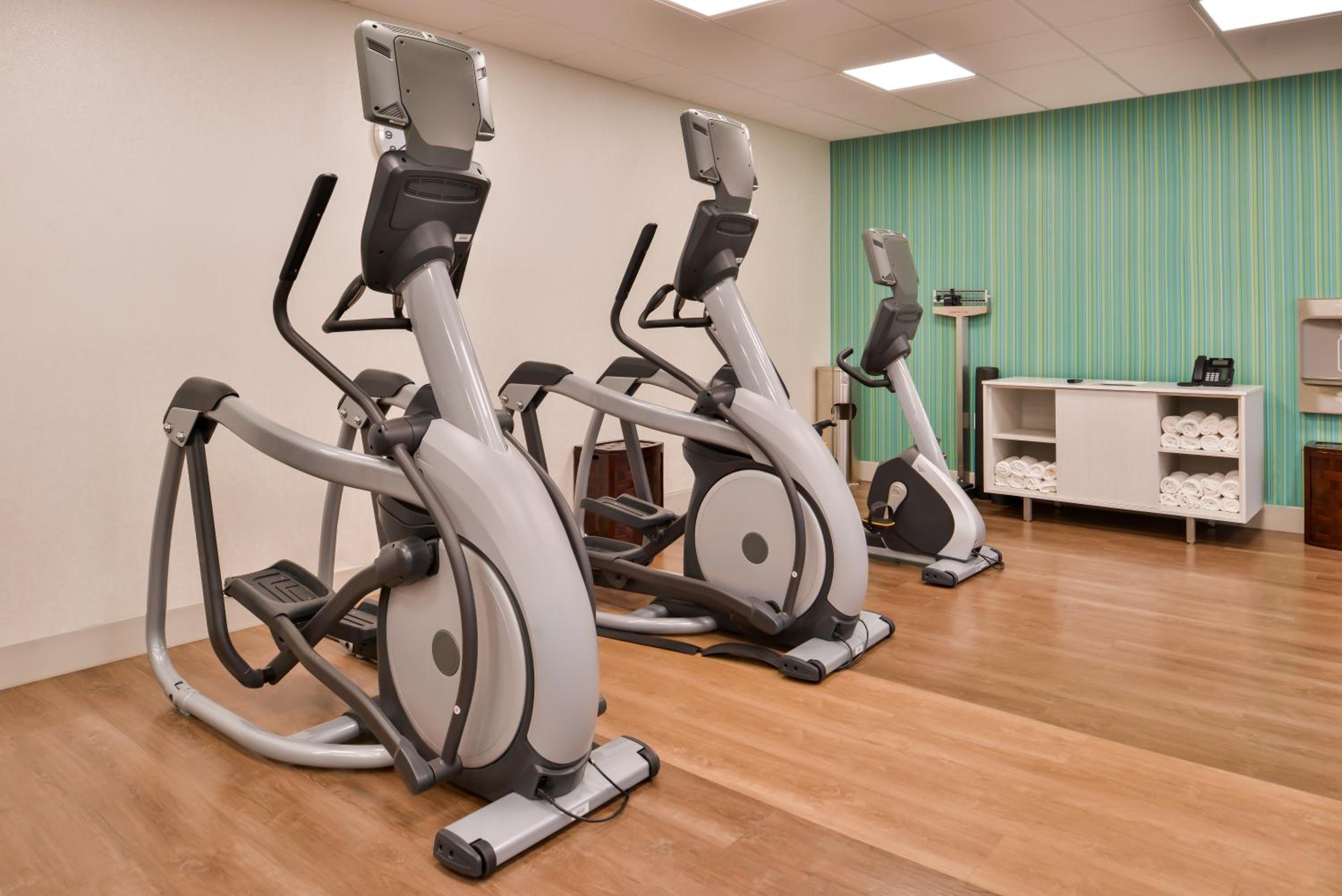 Van Horn Vacations - Holiday Inn Express  Suites - Van Horn, an IHG Hotel - Property Image 12