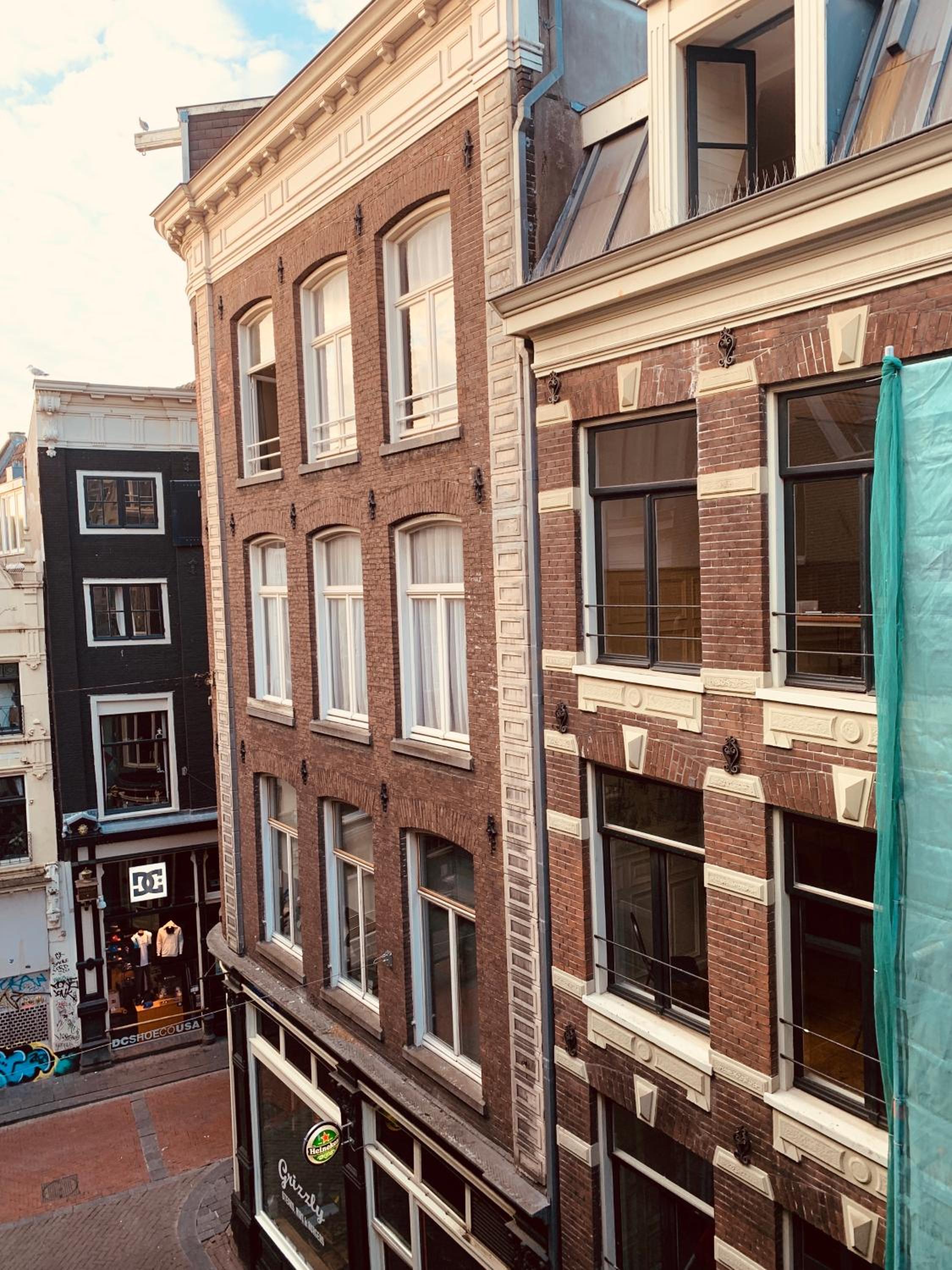 Amsterdam Central Guest House photo 4