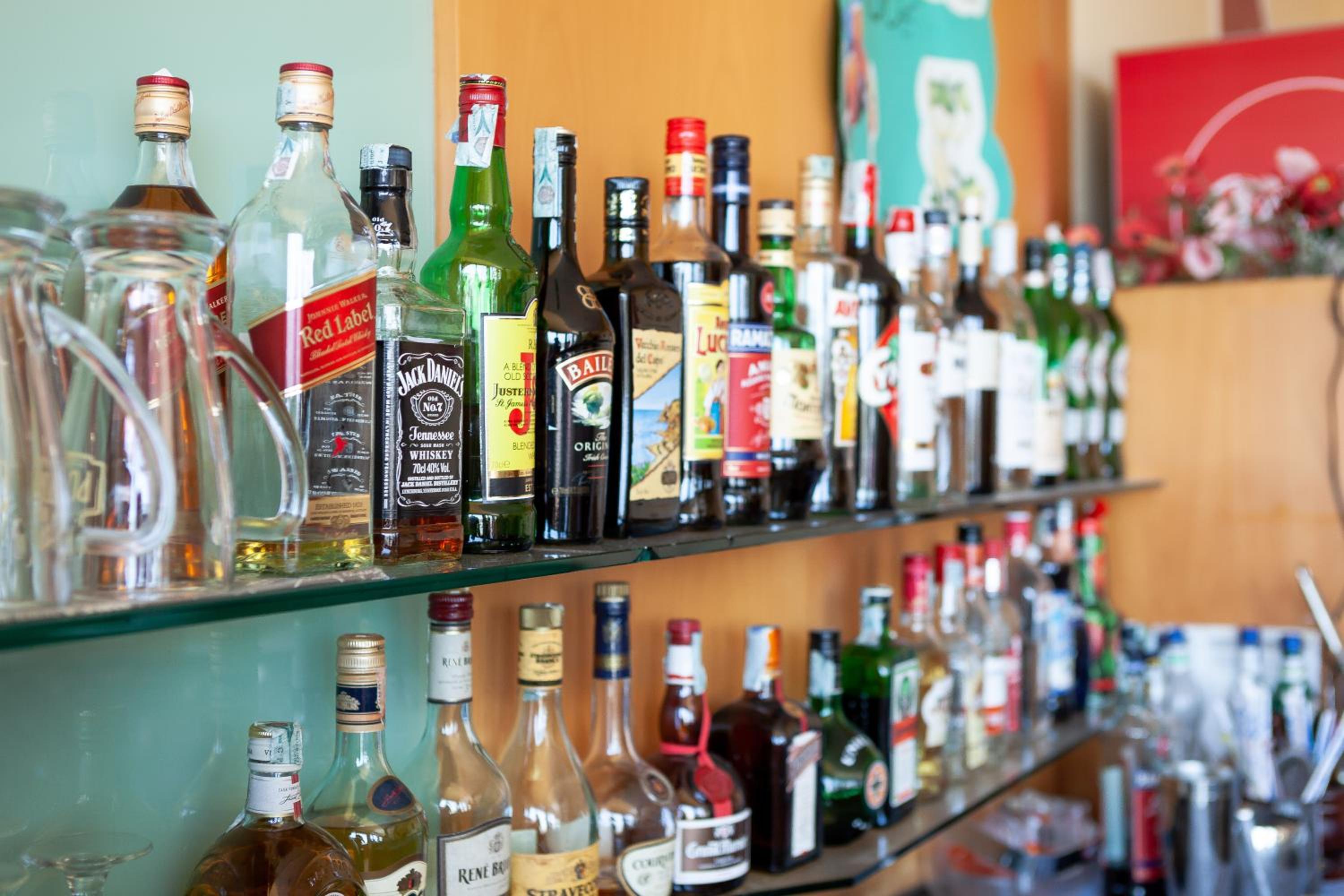 bar