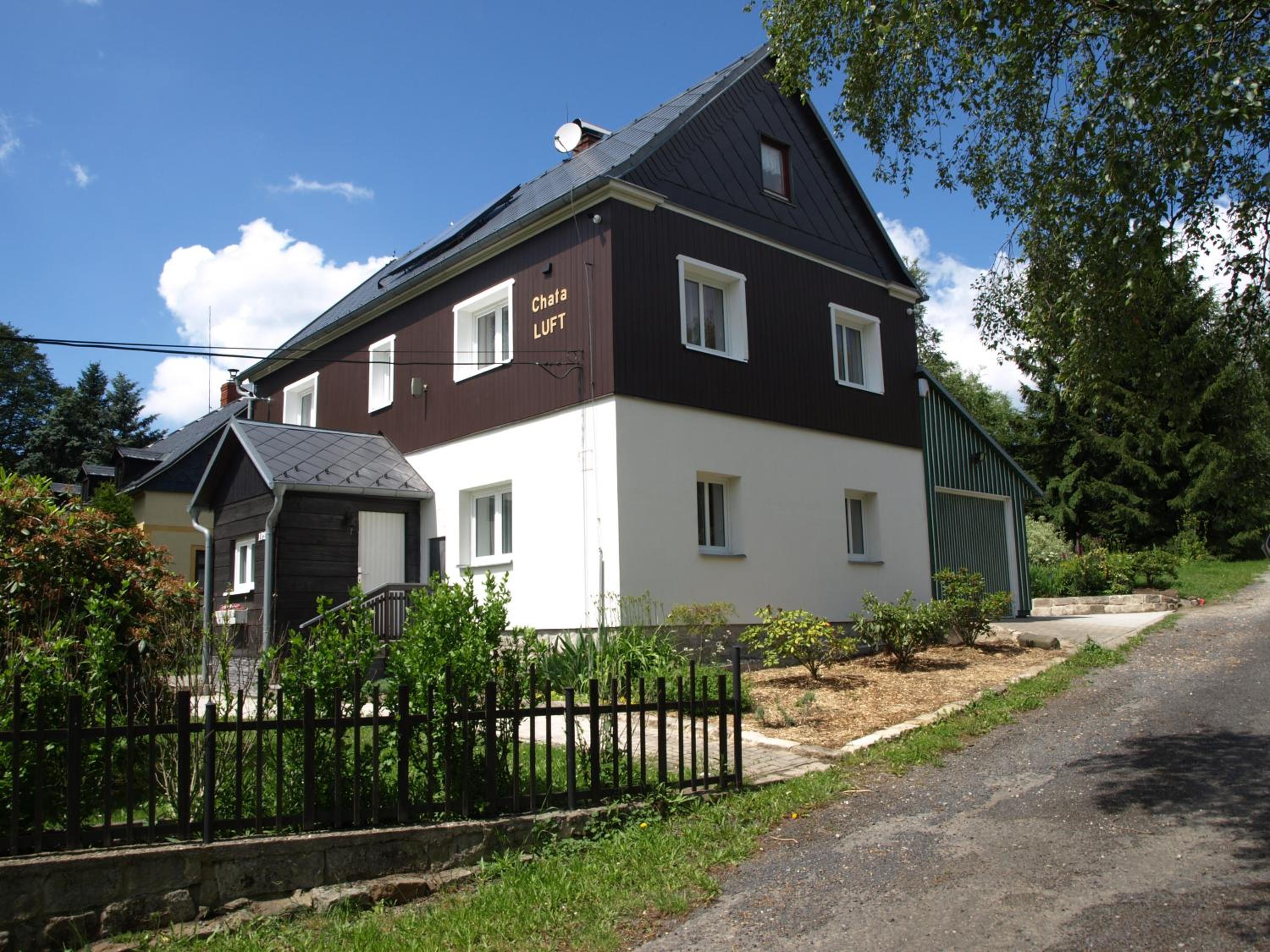Guest House LUFT Sněžník