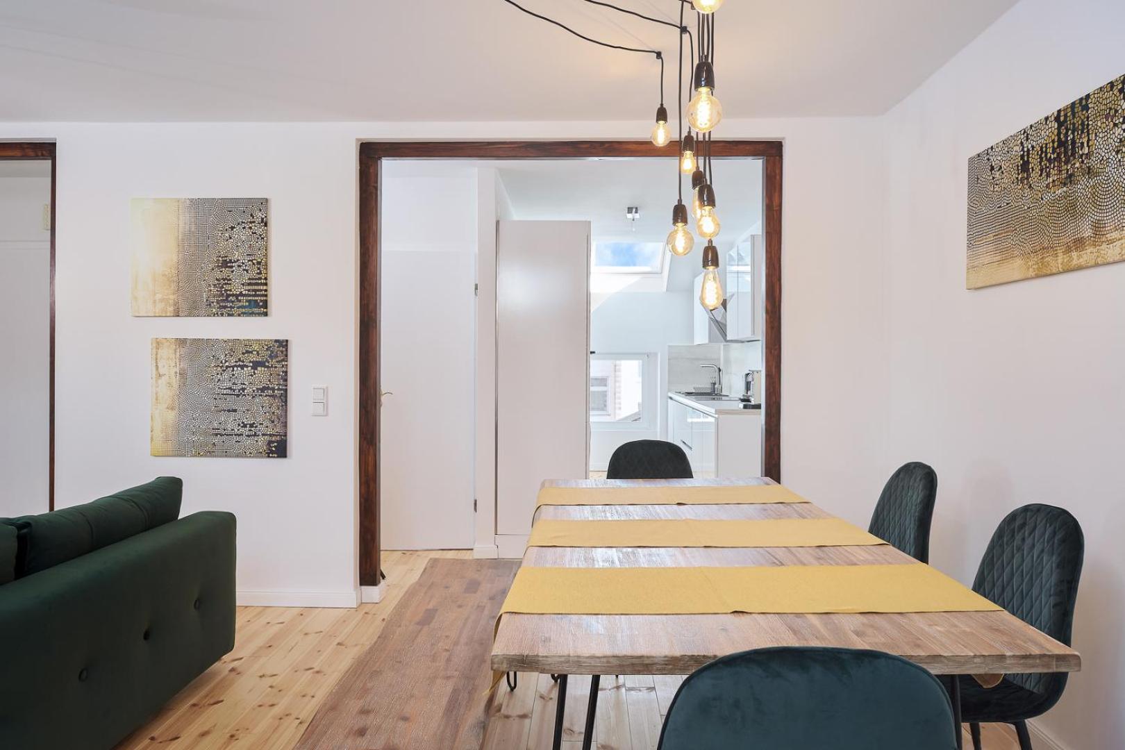 *80 m2 Stylish Apt* Netflix * Kitchen* Nespresso* view 4