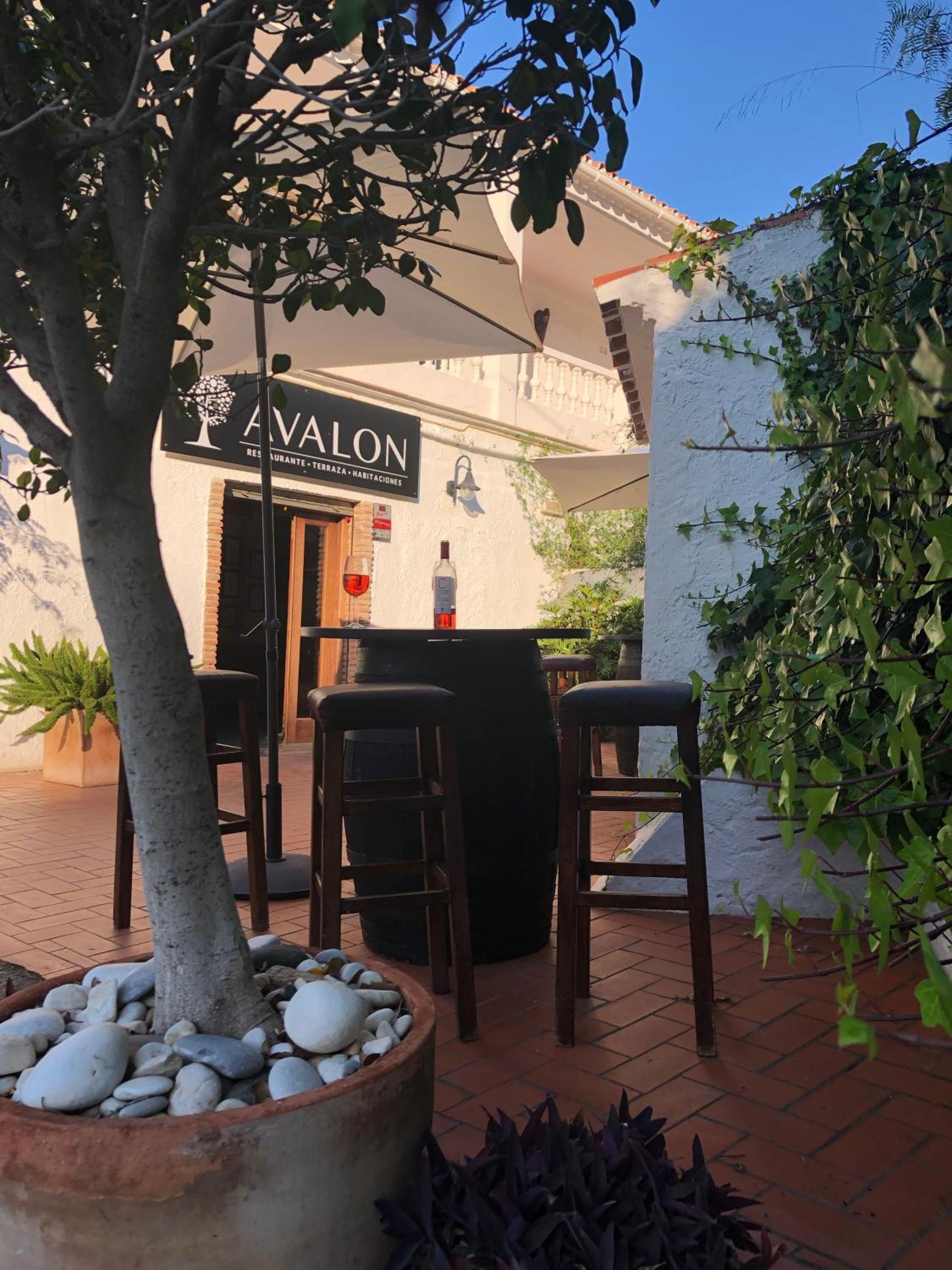 Hostal Avalon view 5