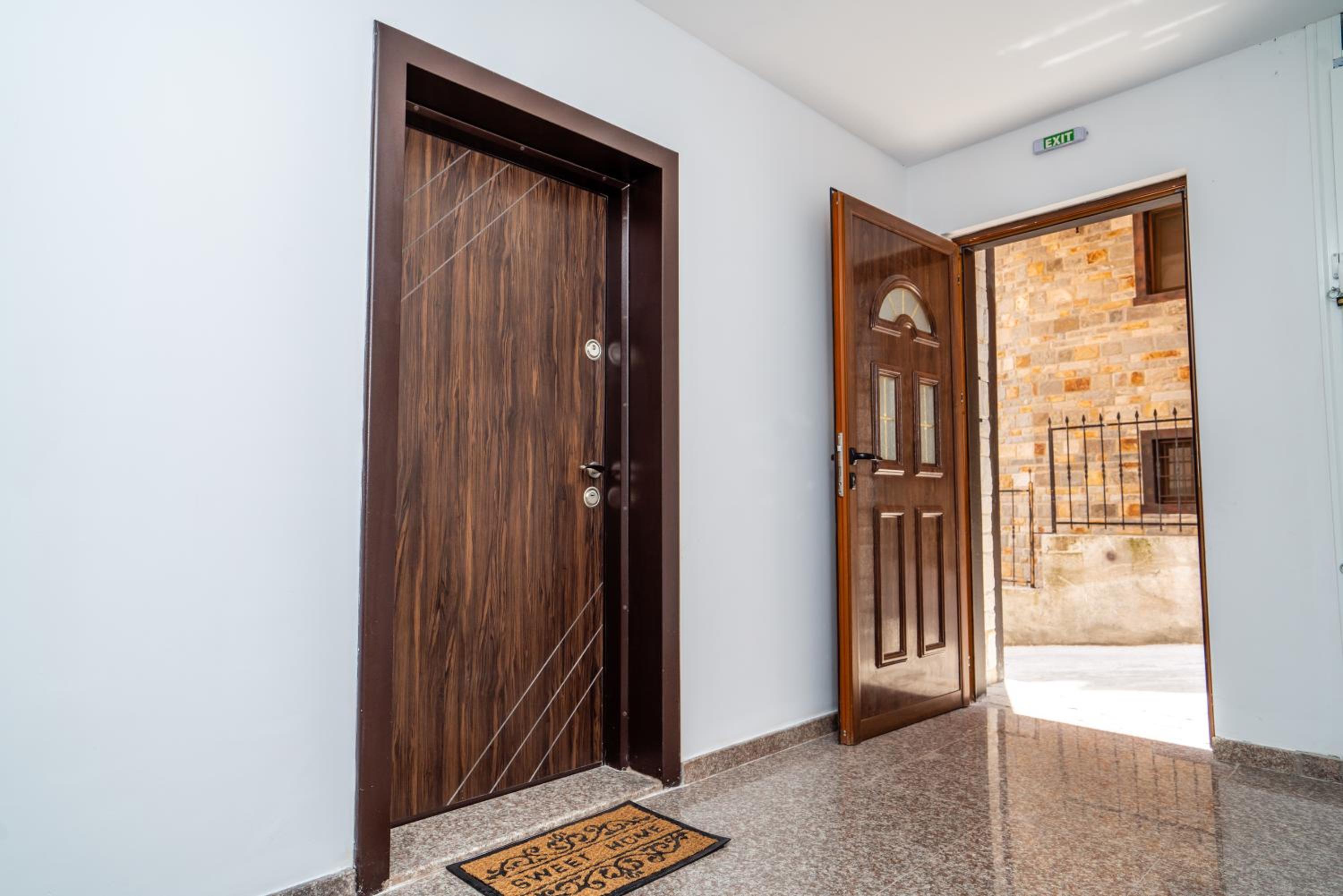 Park Apartment Emilin