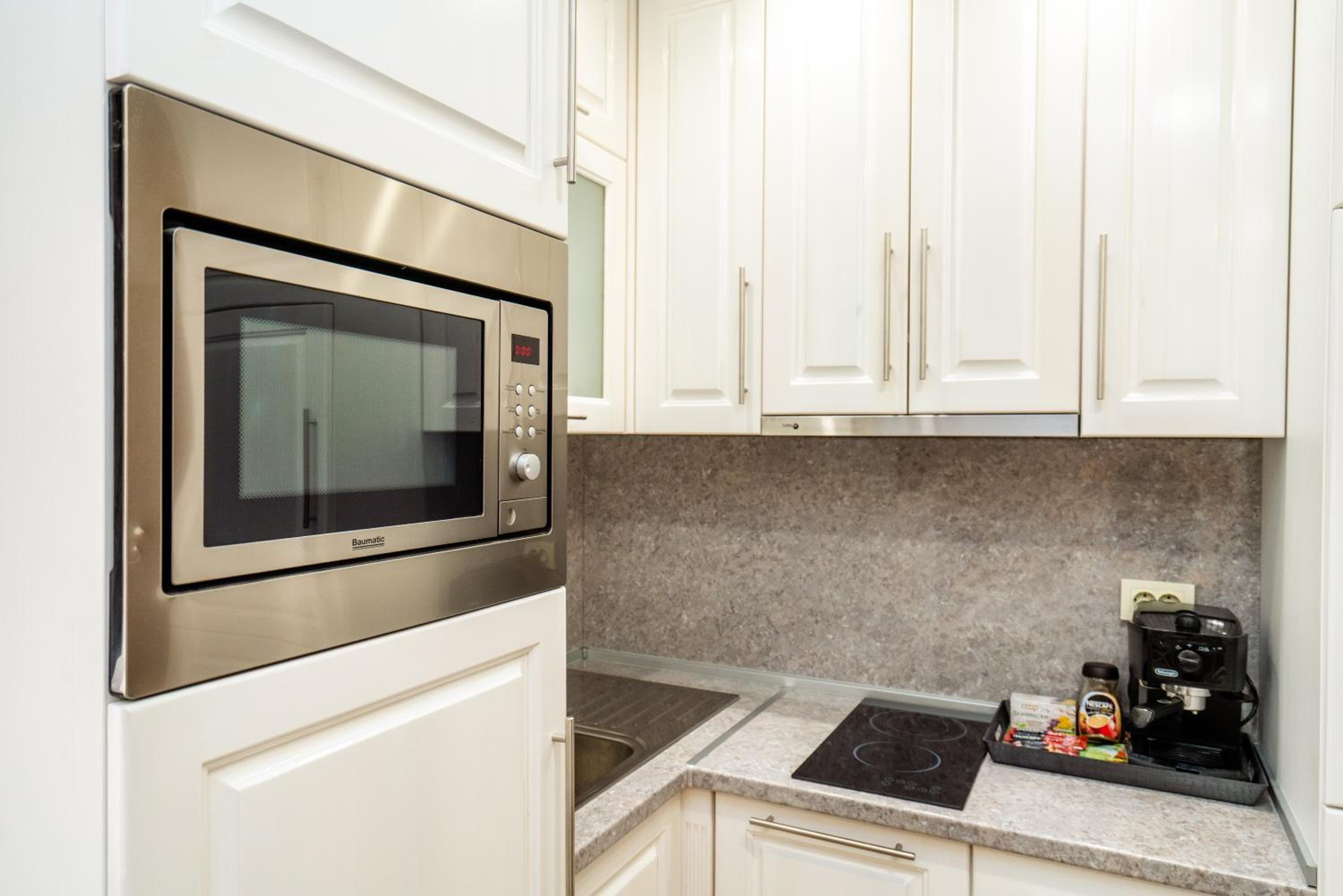 Park Apartment Emilin