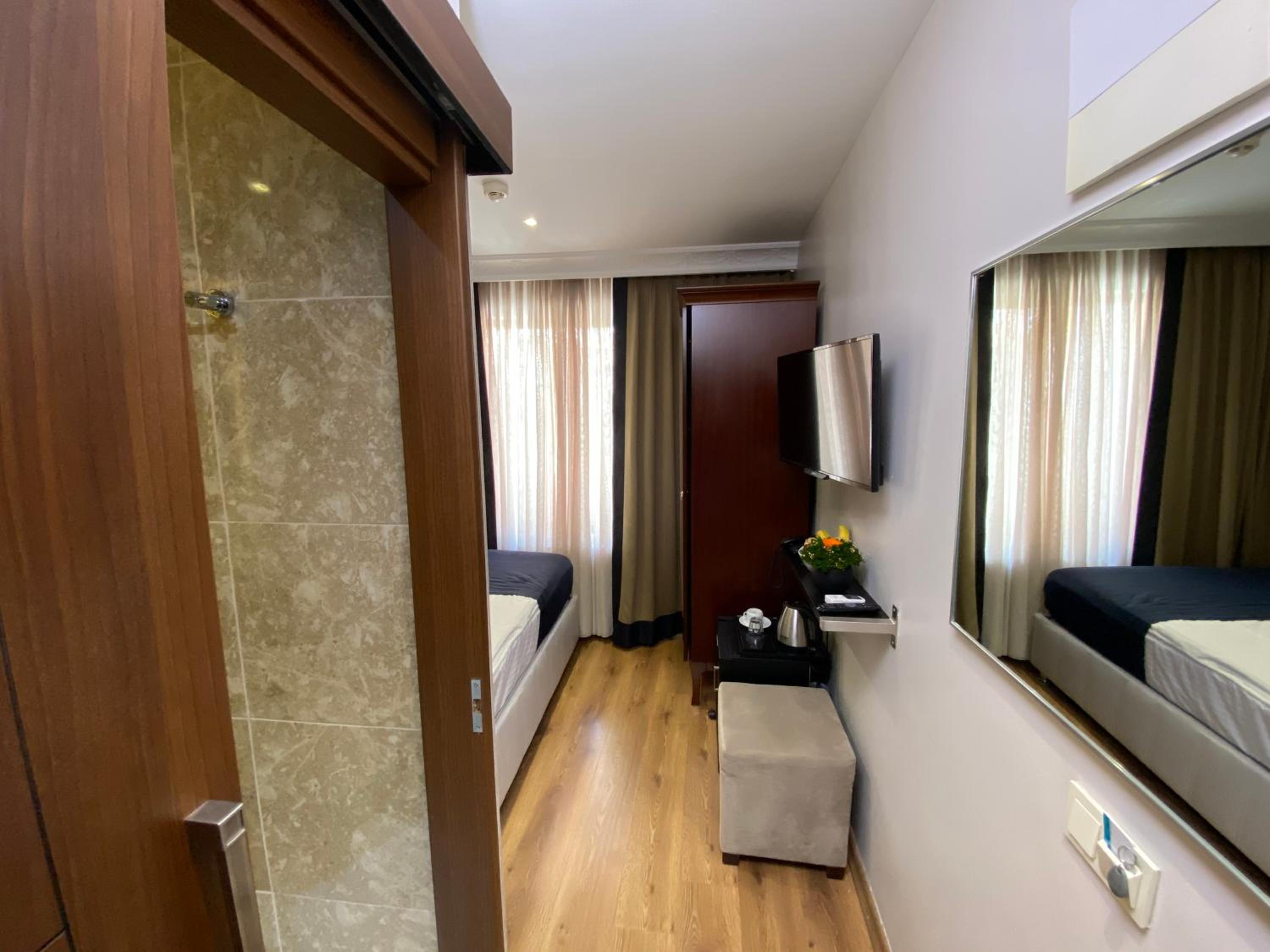 Four Doors Otel - Image 28