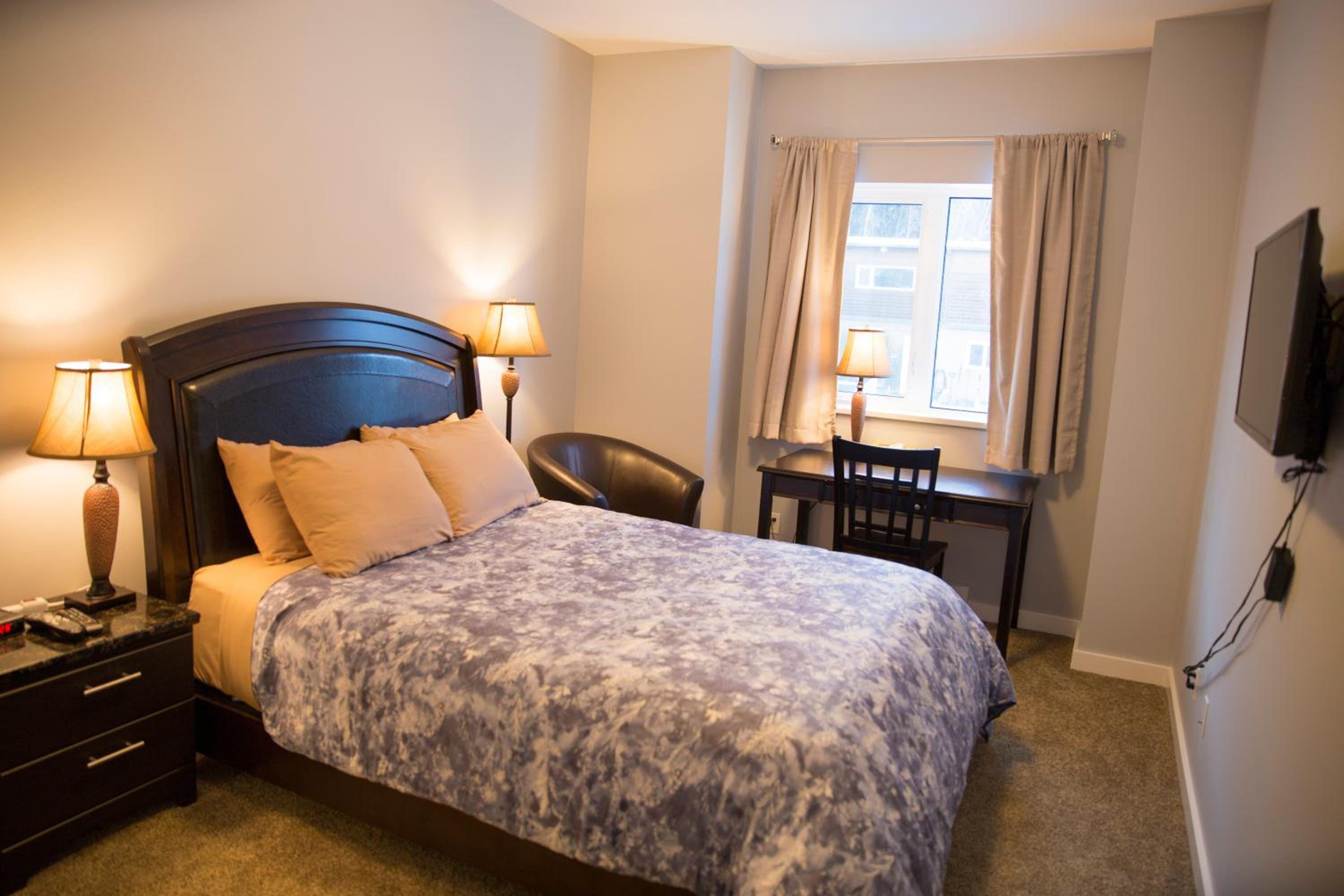 Downtown Whitehorse 4 bedrooms deluxe condo view 5