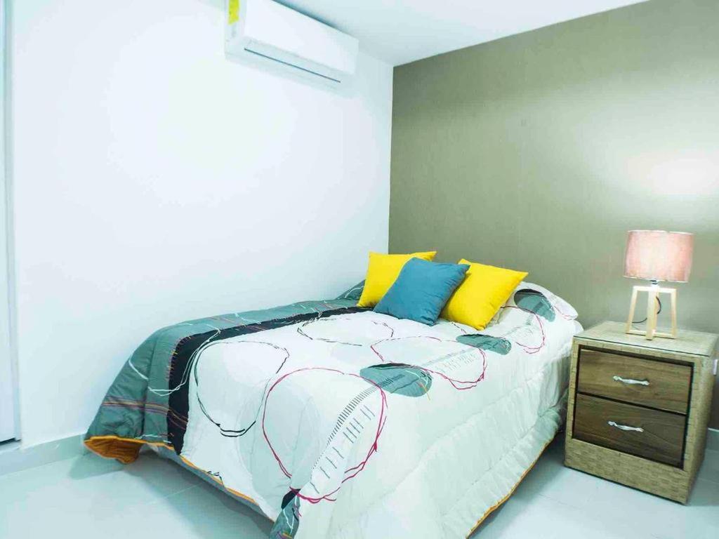 Malecon Premium Rooms view 2