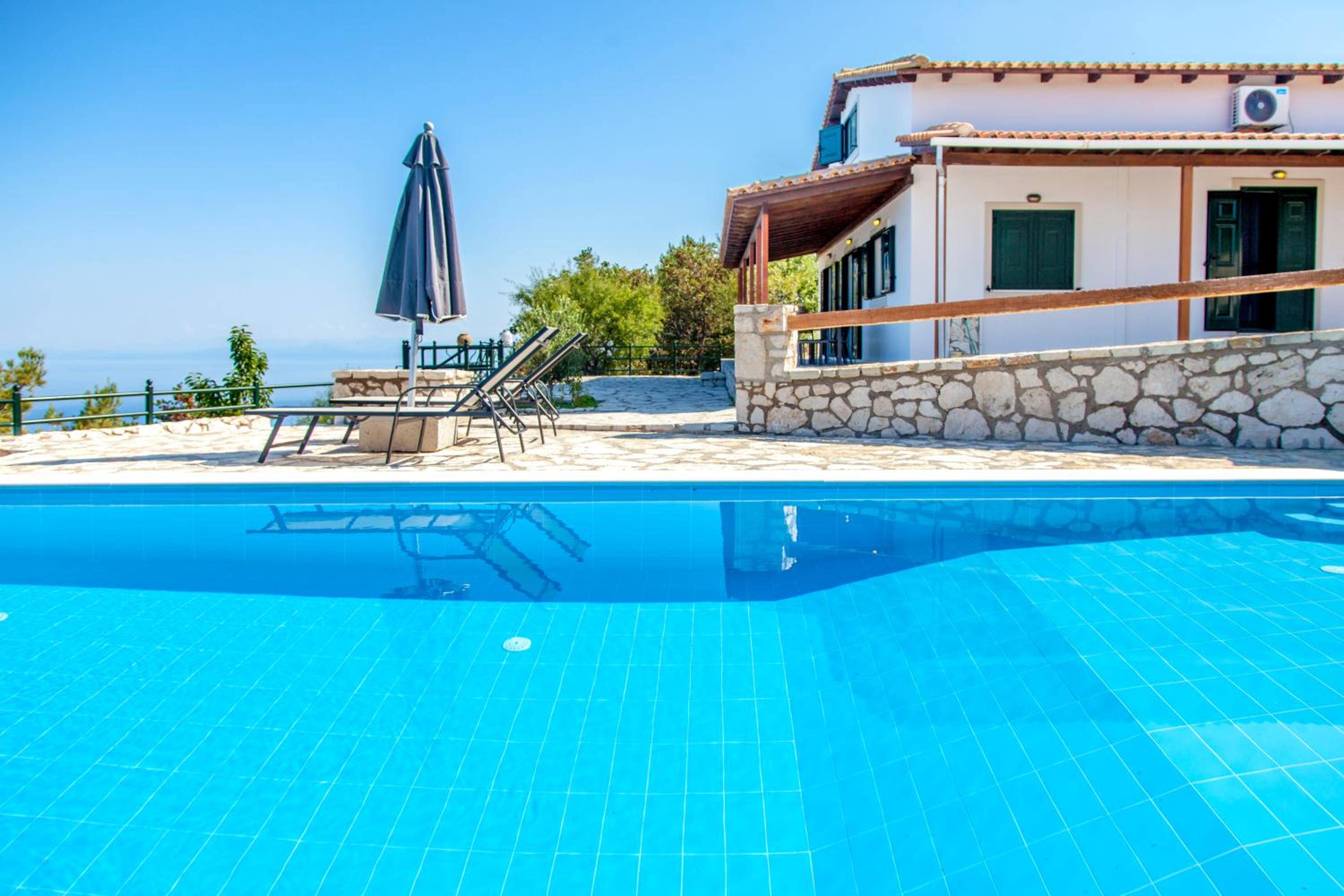 Villa Skyfall view 2