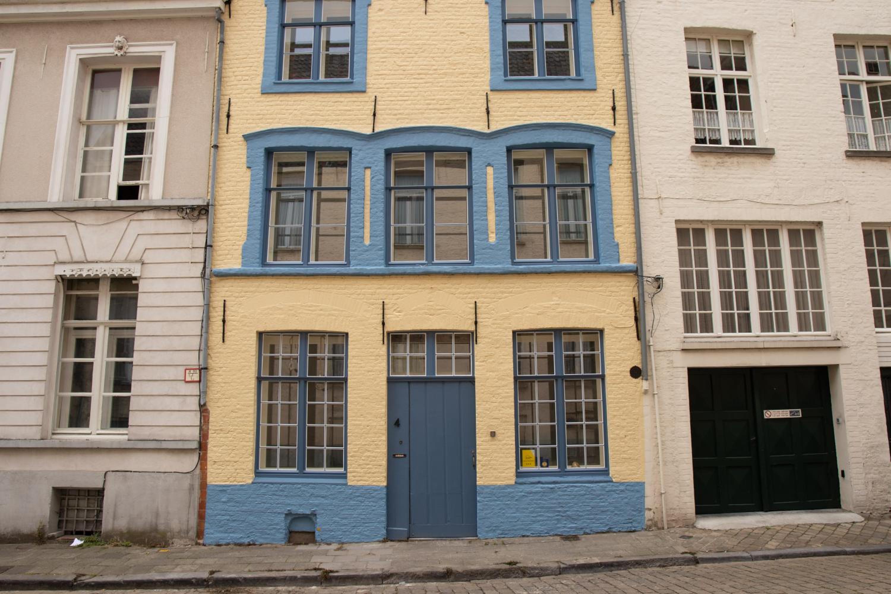 Cosy House near market