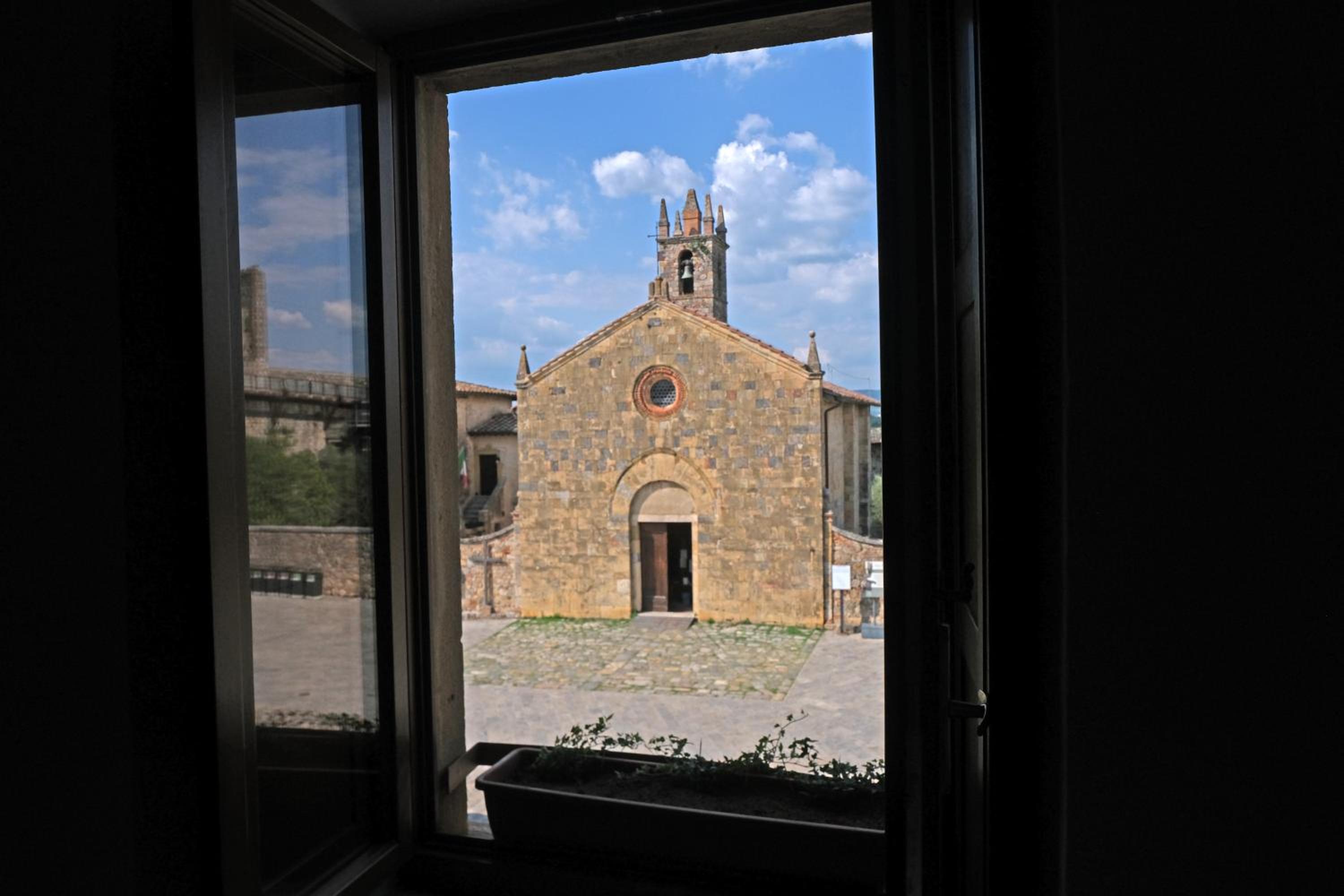 Photo 35