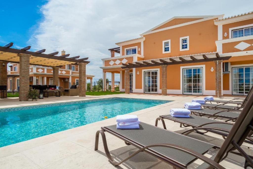 Carvoeiro Vacations - Colina da Lapa  Villas - Property Image 4