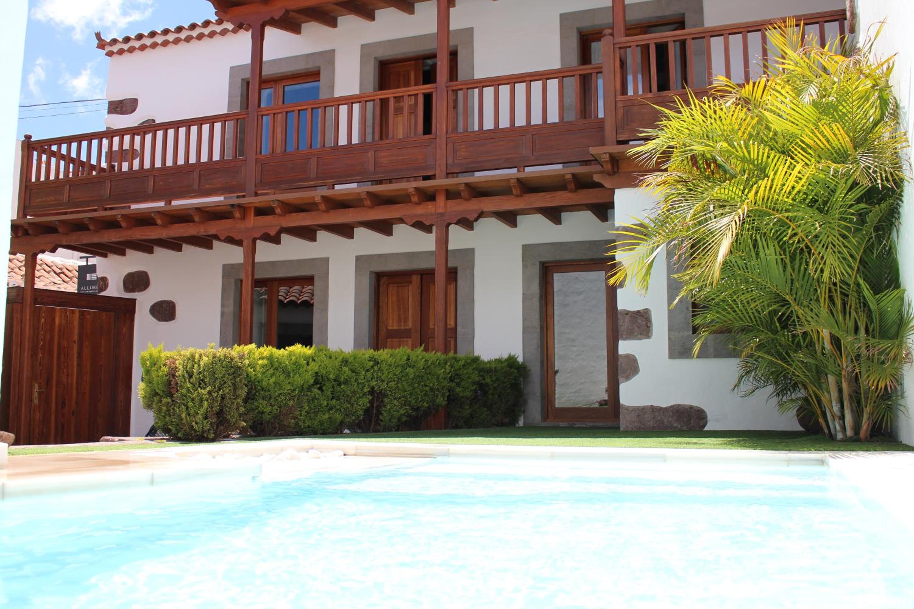Allureh Emblematic Lodging