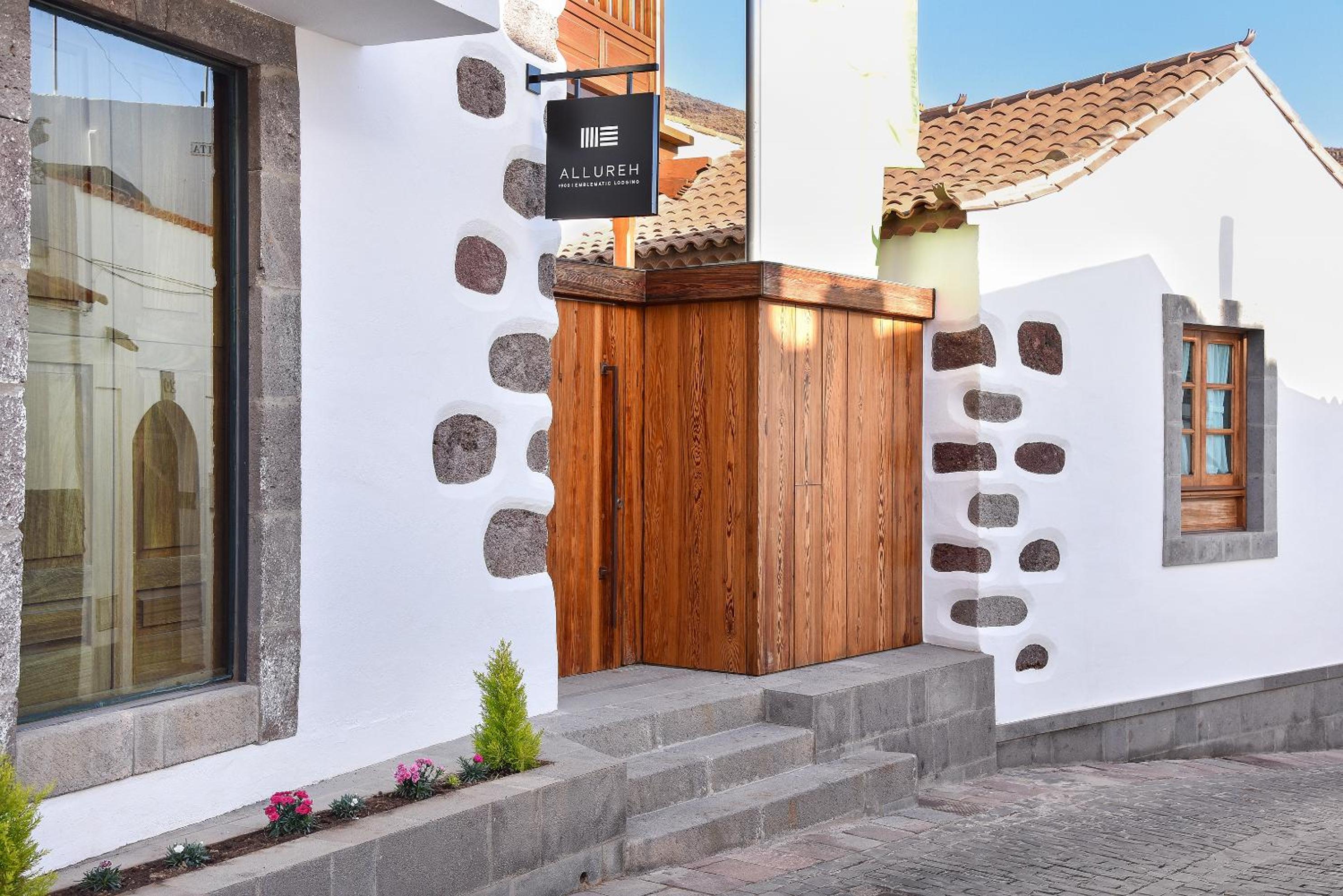 Allureh Emblematic Lodging
