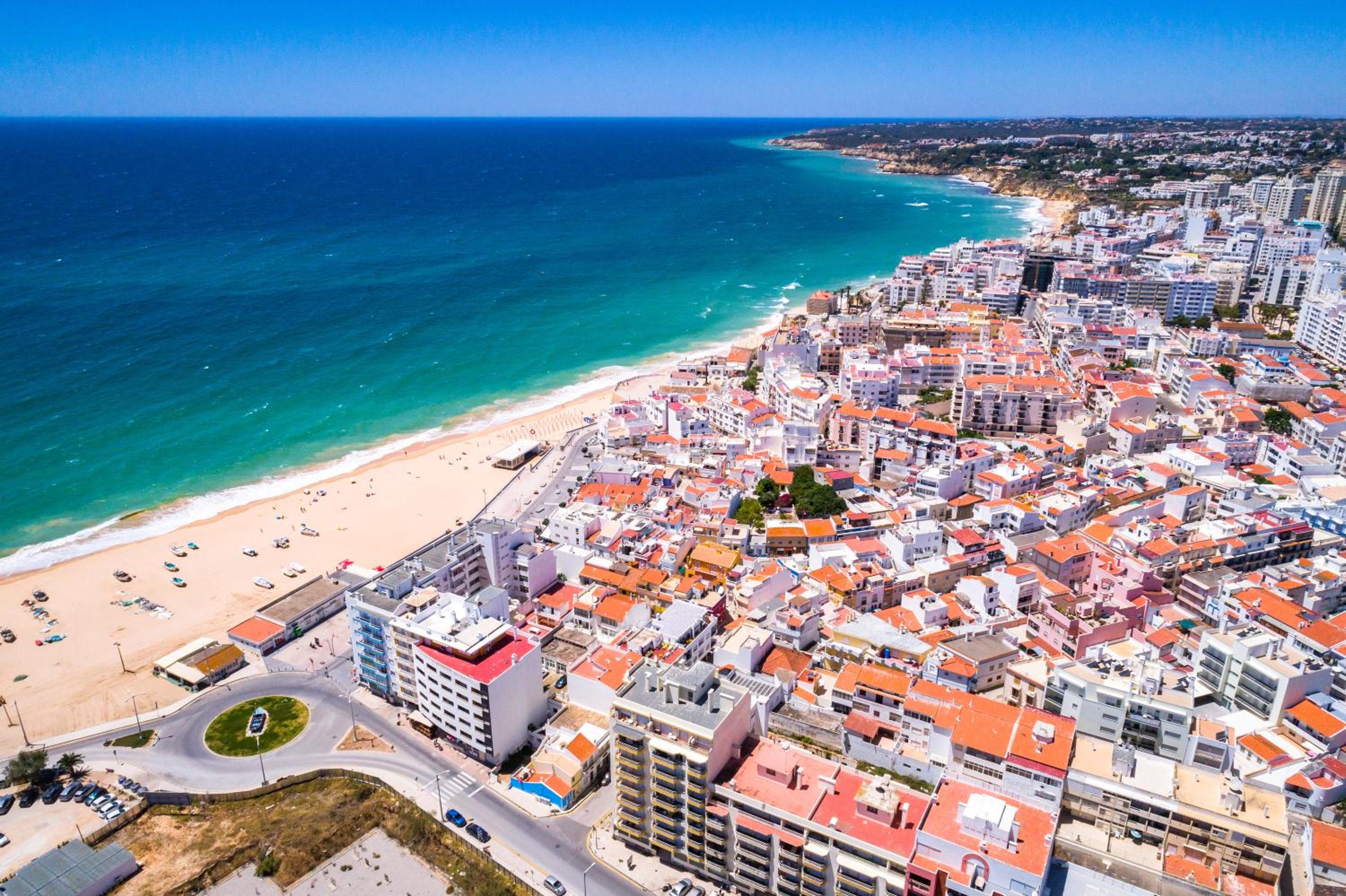Apartamentos Monte dos Avós, Albufeira by AlgarveBlossom