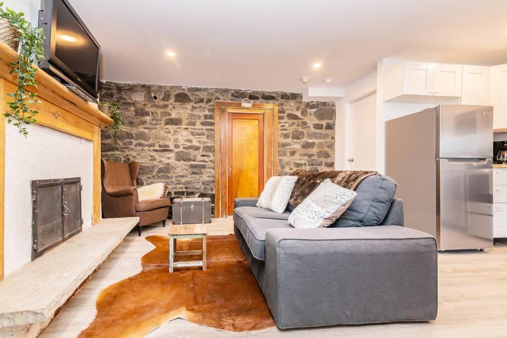 North House - Modern Meets Rustic- 2 Bedroom in Old Quebec