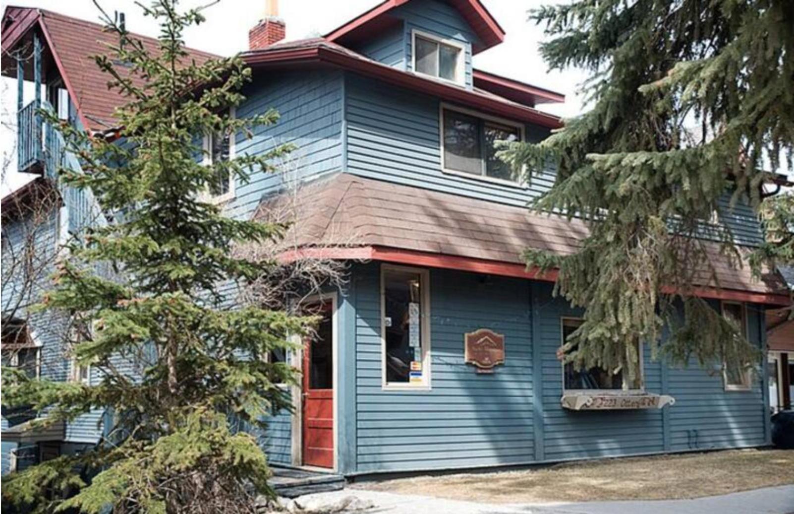 Rocky Mountain Retreat- Enormous House Sleeps 23