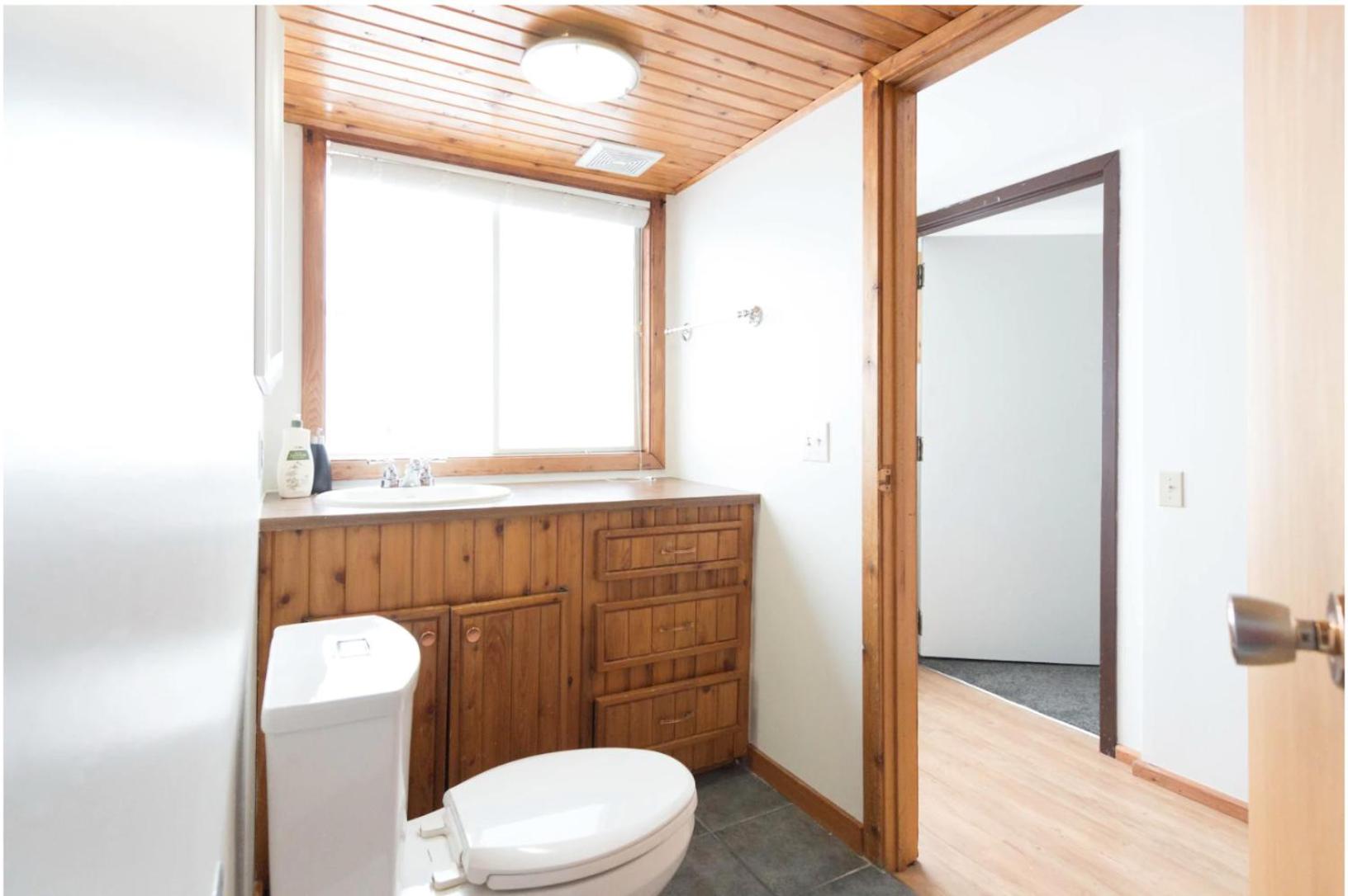 Rocky Mountain Retreat- Enormous House Sleeps 23