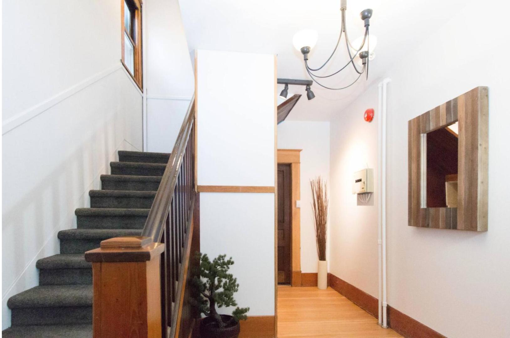 Rocky Mountain Retreat- Enormous House Sleeps 23
