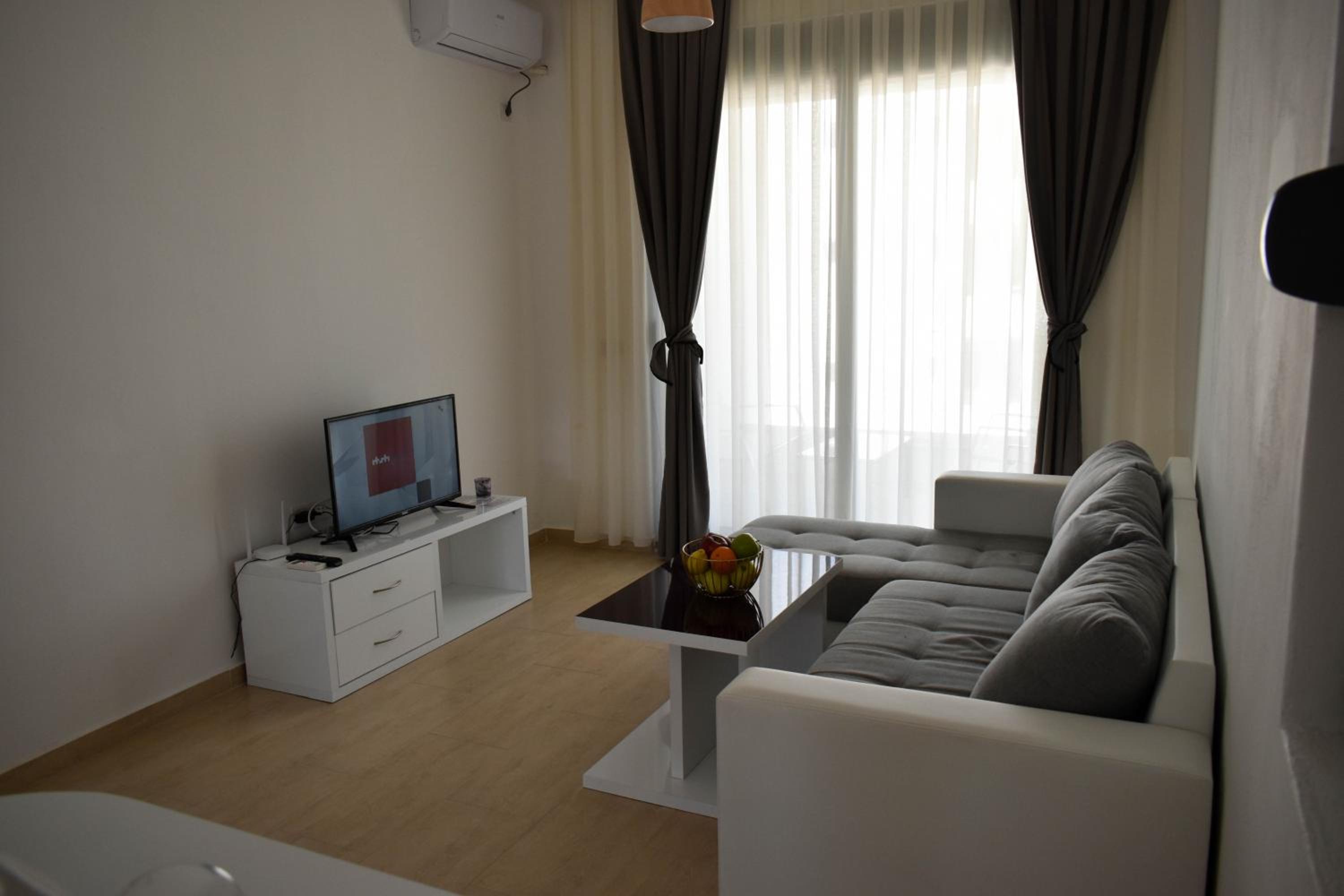 Lux Kalimera Apartments view 4