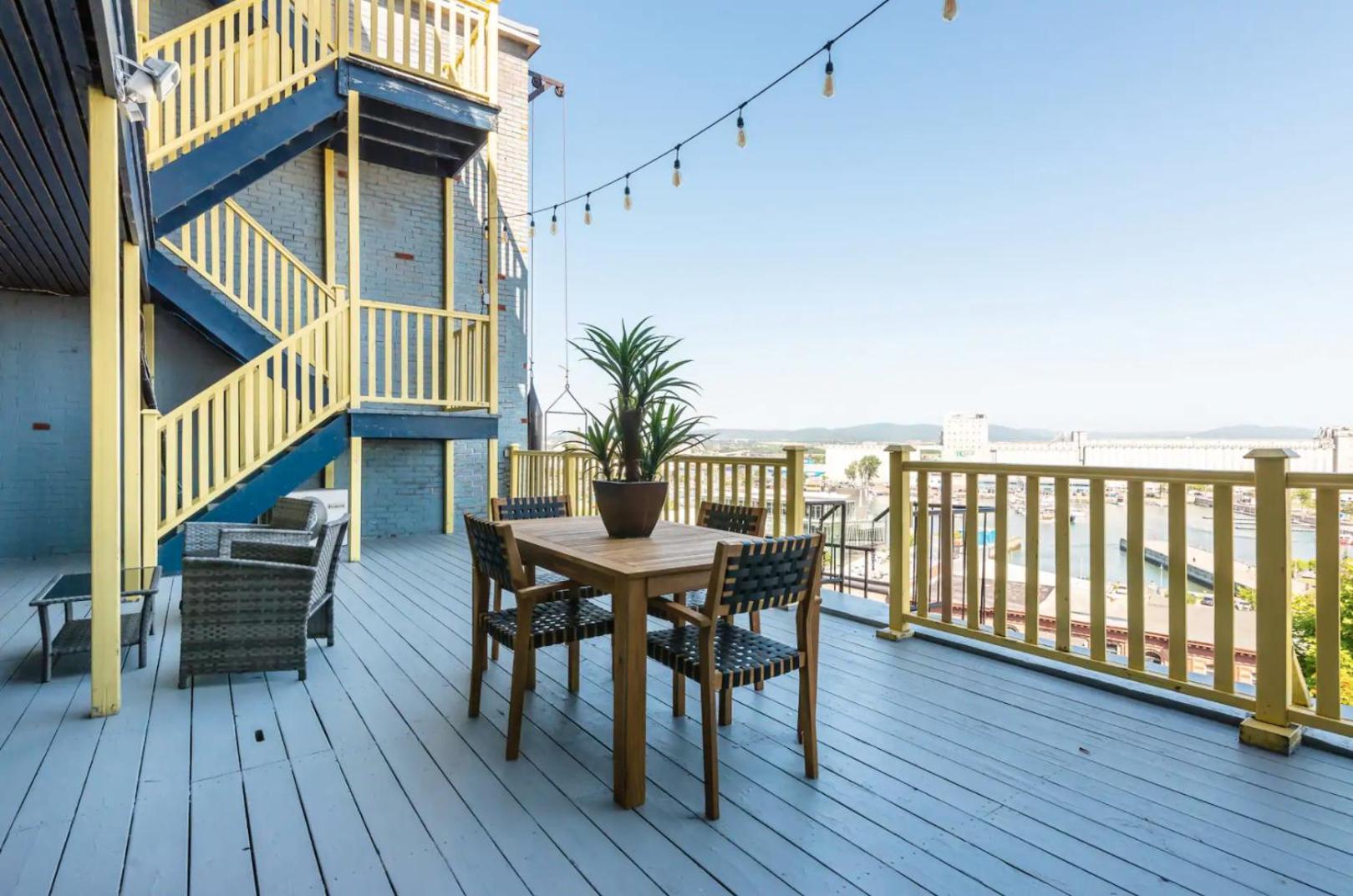 North House - Des Remparts- 2-bed with great views, terrace