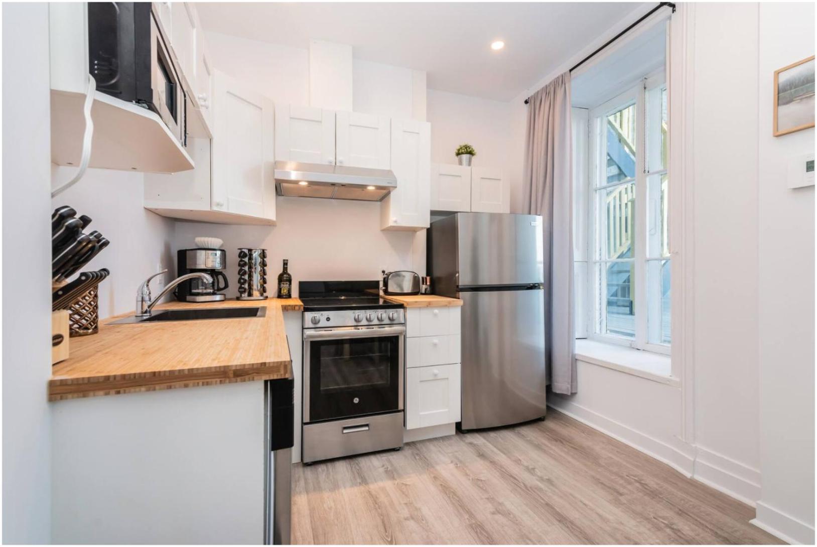 North House - Des Remparts- 2-bed with great views, terrace