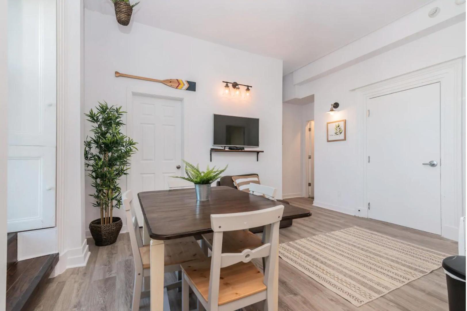 North House - Des Remparts- 2-bed with great views, terrace