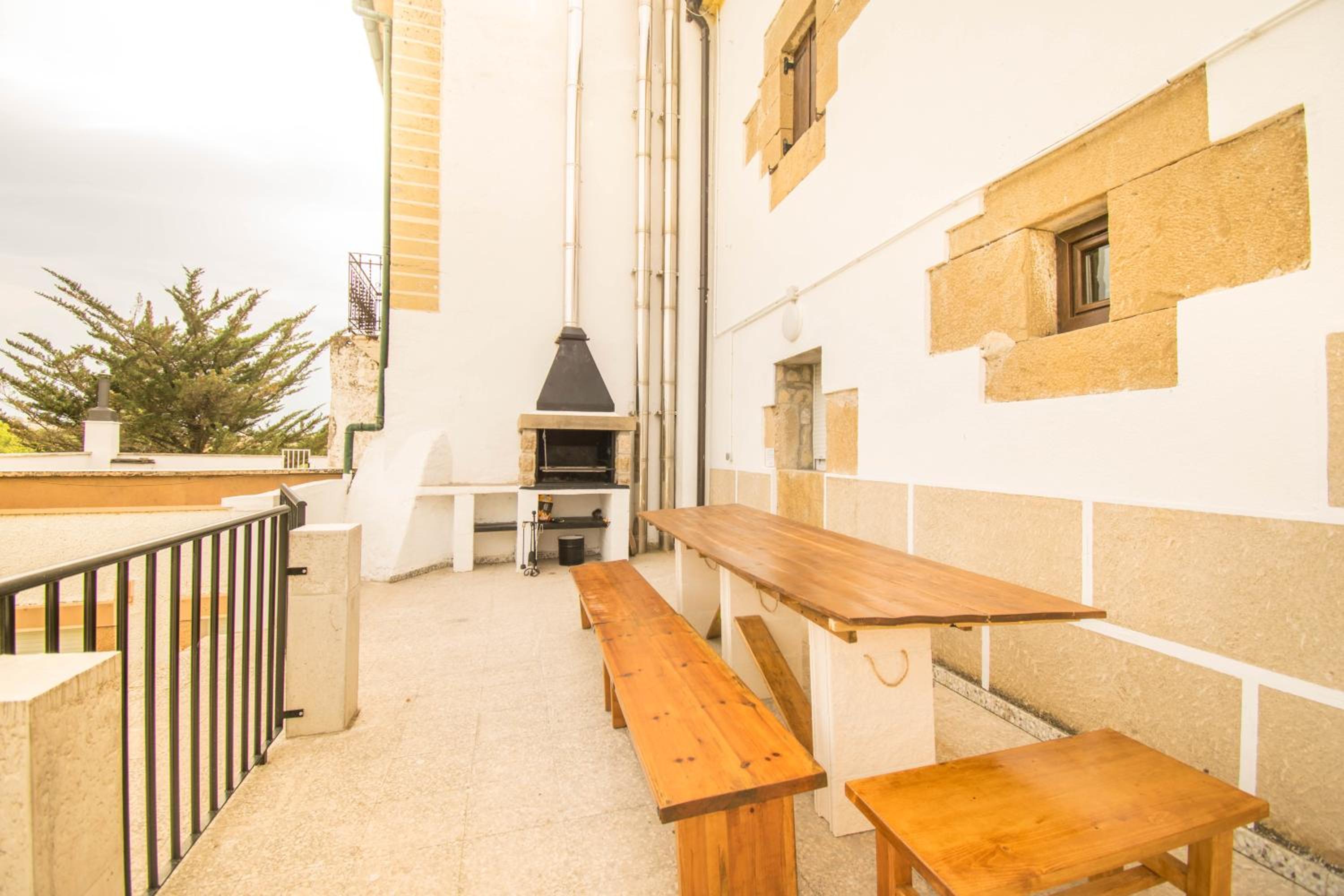Amplia casa para desconectar con vistas al lago view 5